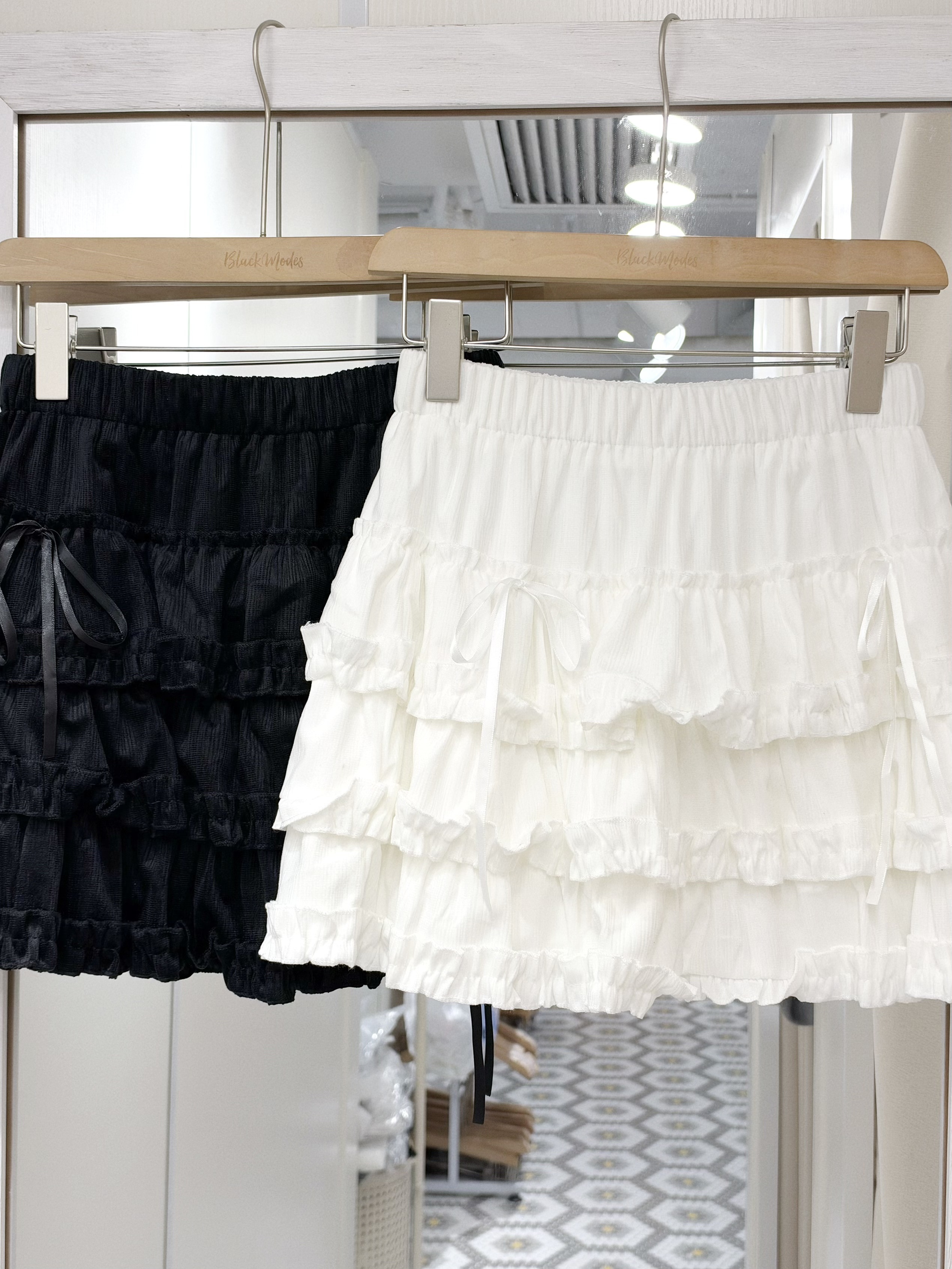 D0688｜可愛感絨面三層木耳邊絲帶蝴蝶結蛋糕短裙‎ . ݁⋆ ۶ৎ ݁˖ . ݁