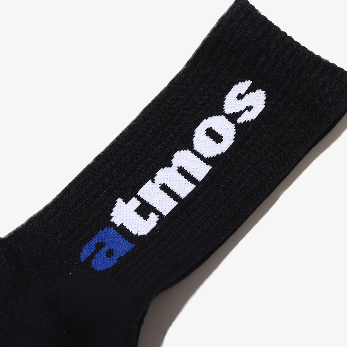 日本 atmos｜JACQUARD LOGO SOCKS 經典 Logo 中筒襪