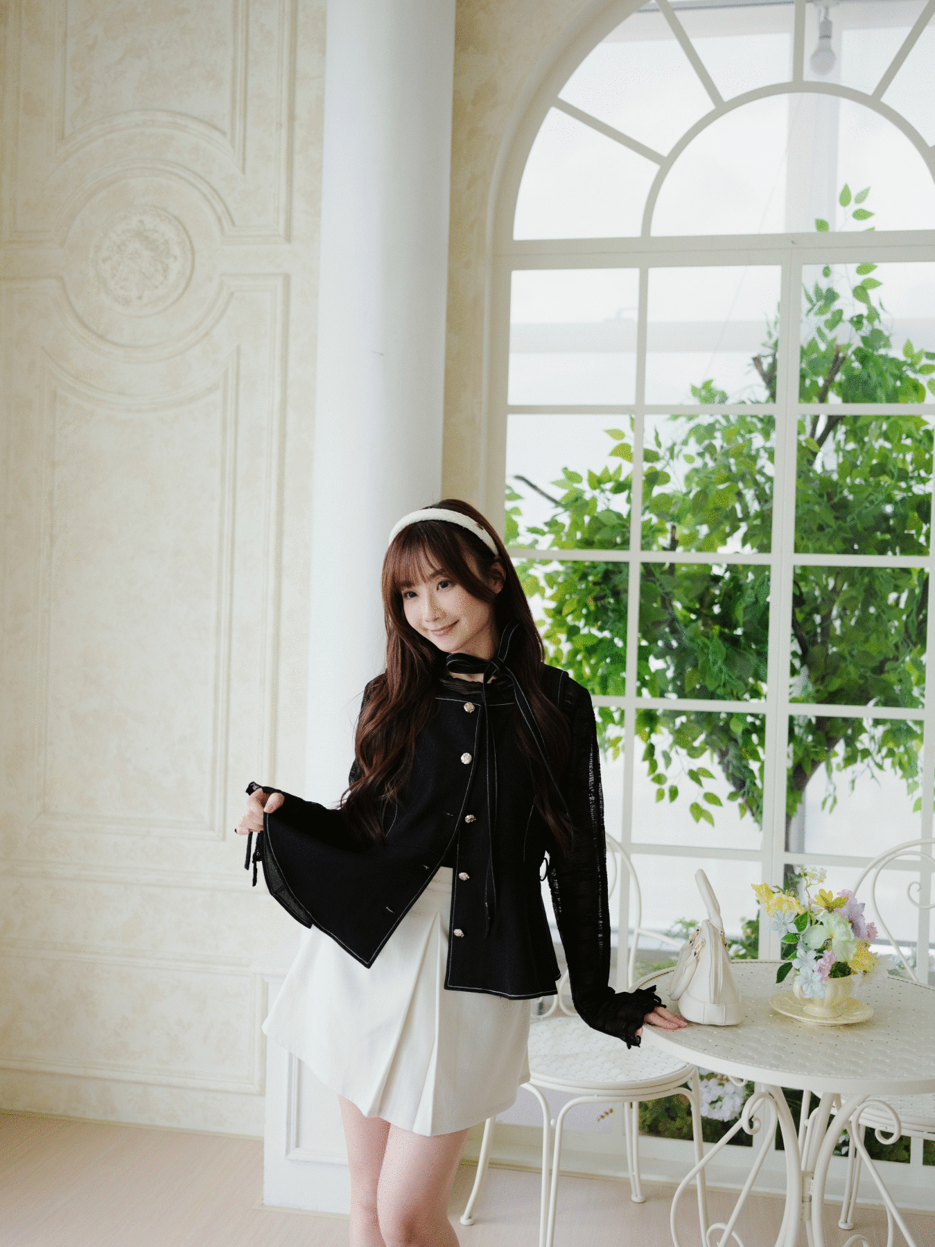 兩色 / 法式方領銀扣修腰背心 / Metallic Button Square Neck Tie-Waist Vest