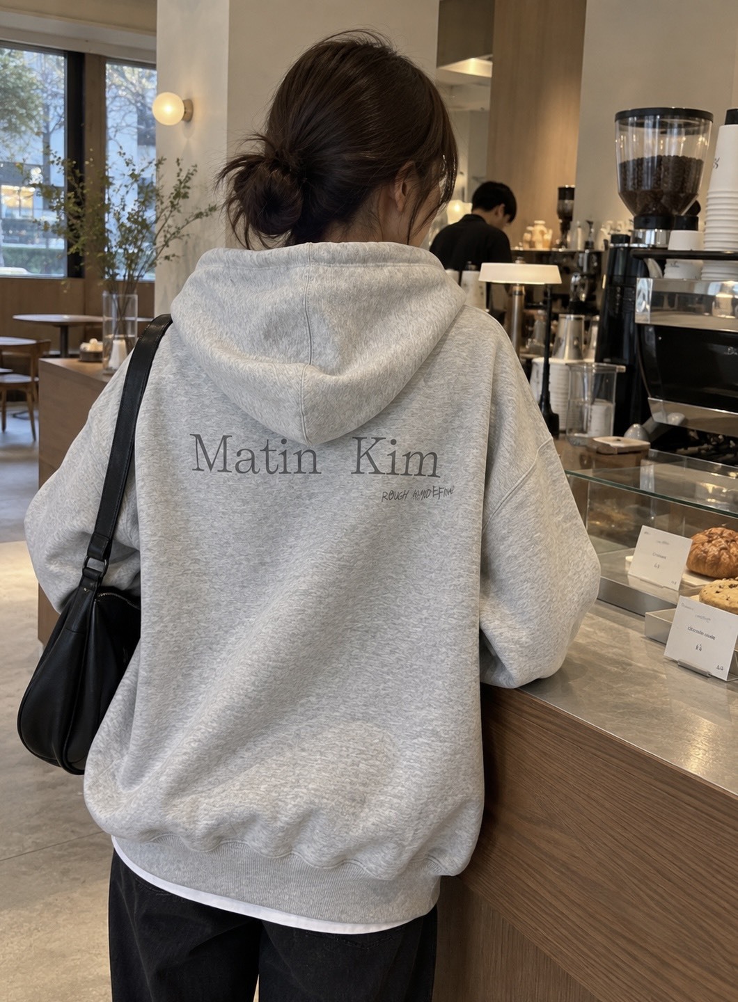 【預購】韓國品牌 Matin Kim BACK LOGO ESSENTIAL HOODY 連帽 灰色 黑色 外套