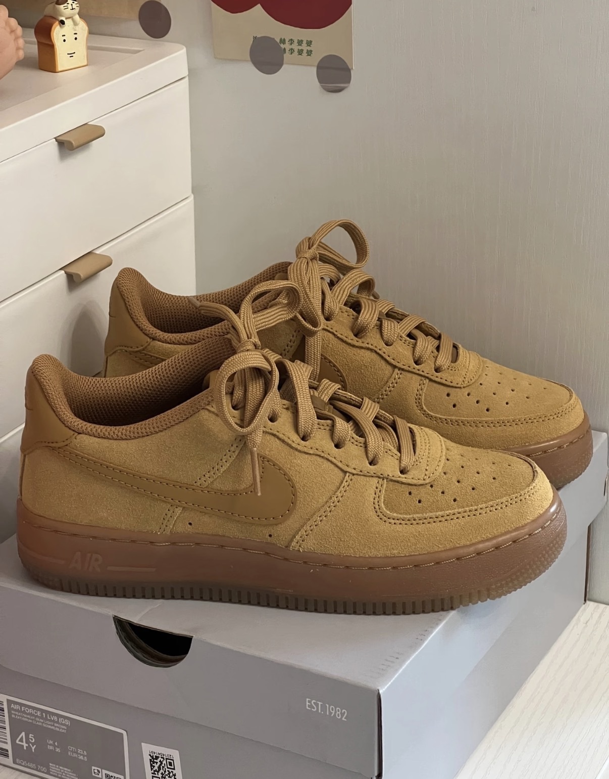 < 冬天小麥焦糖🍮>Nike Air Force 1 LV8 3 麂皮休閒鞋 小麥棕色 大童款