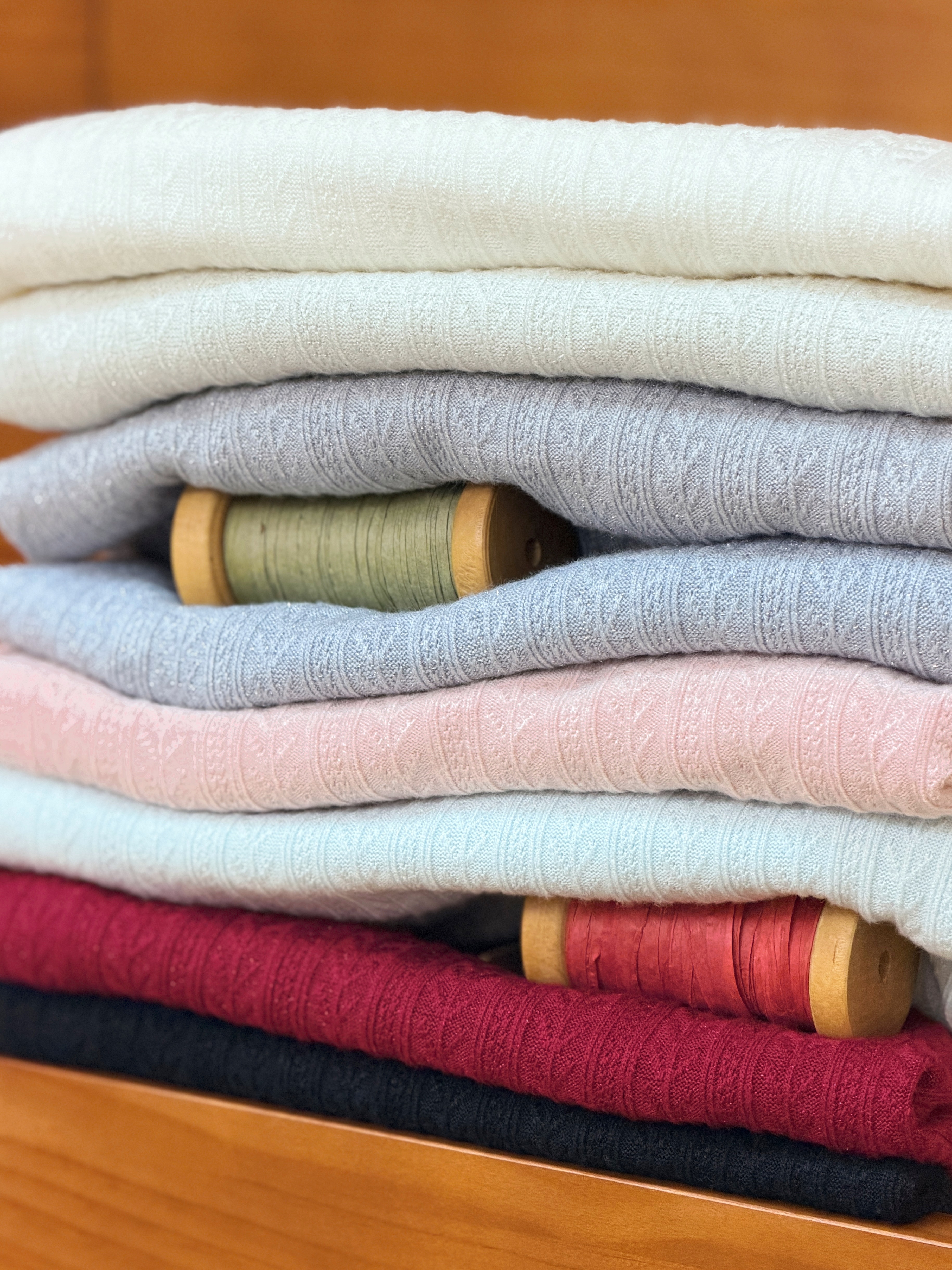 八色 / 皇牌小魚骨紋柔軟長袖上衣 / Soft Herringbone Texture Long Sleeve Top