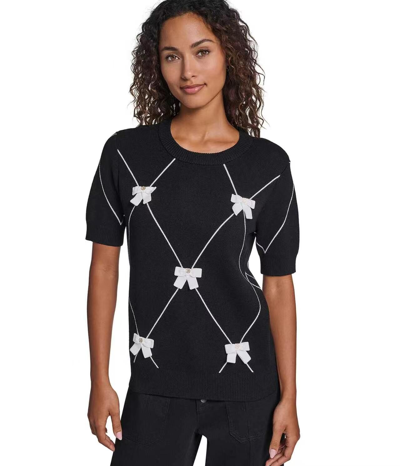 【預購】Karl Lagerfeld Paris N102215 女裝幾何蝴蝶結毛衣 (黑色)