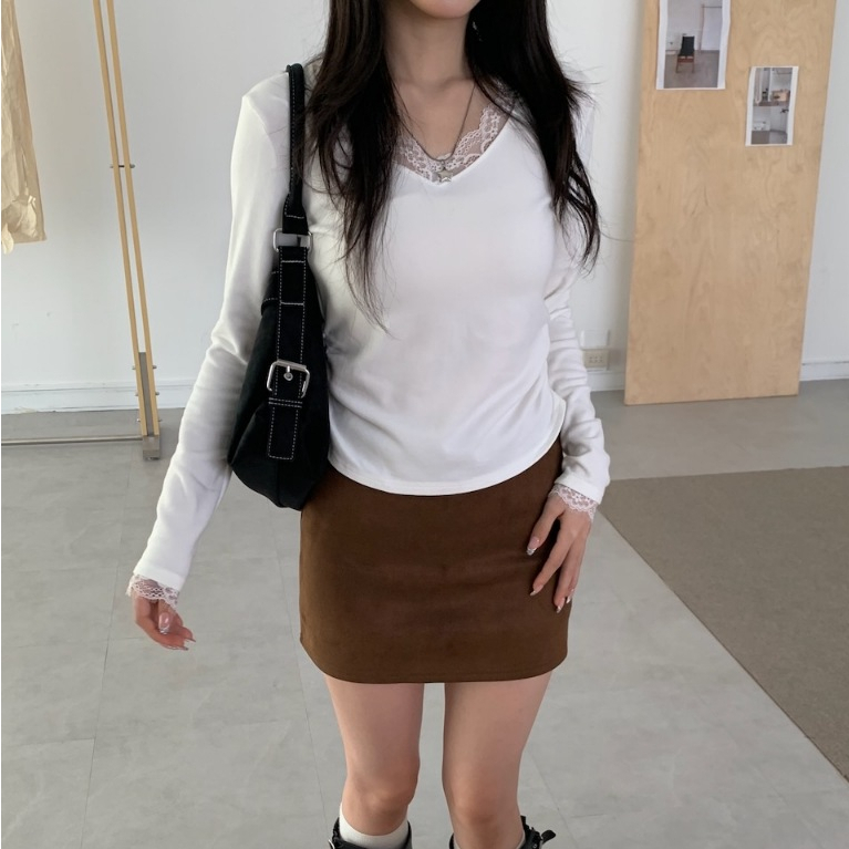 A09 衣櫥最好搭的蕾絲拼接微絨感上衣 #A1082