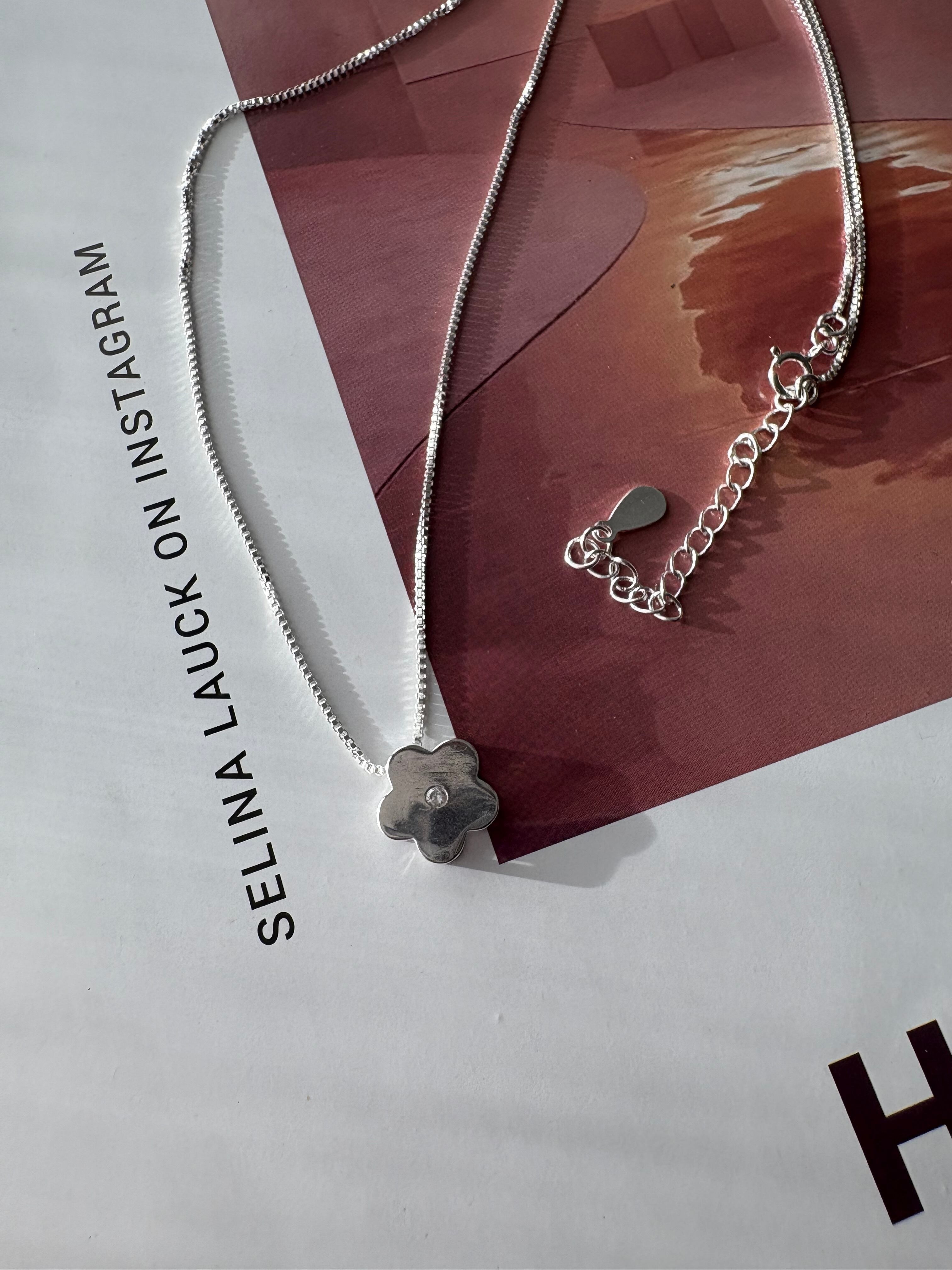 bloom necklace