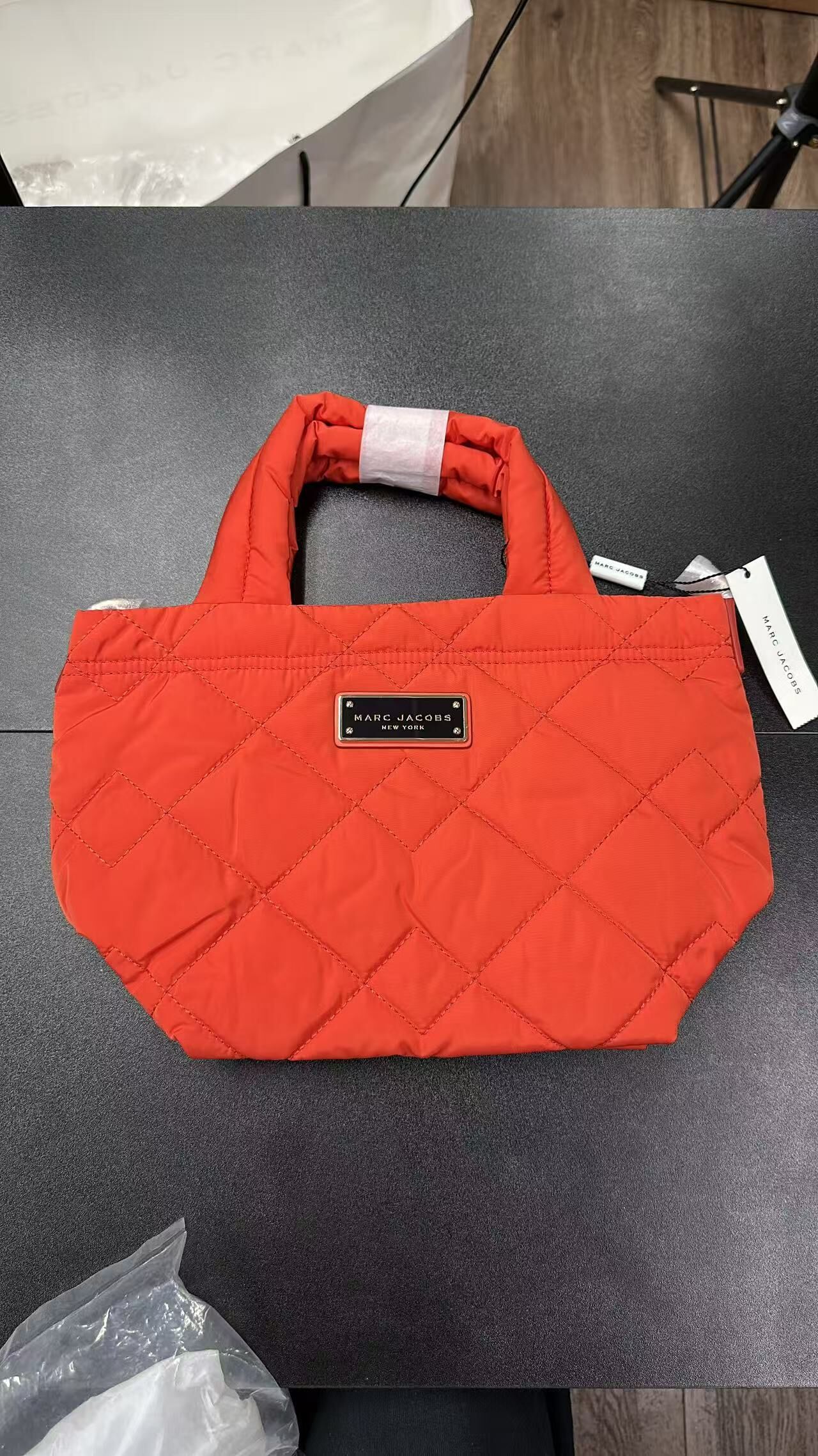 【直播】Marc Jacobs LX1022231 拉鍊斜孭袋 (橙色)