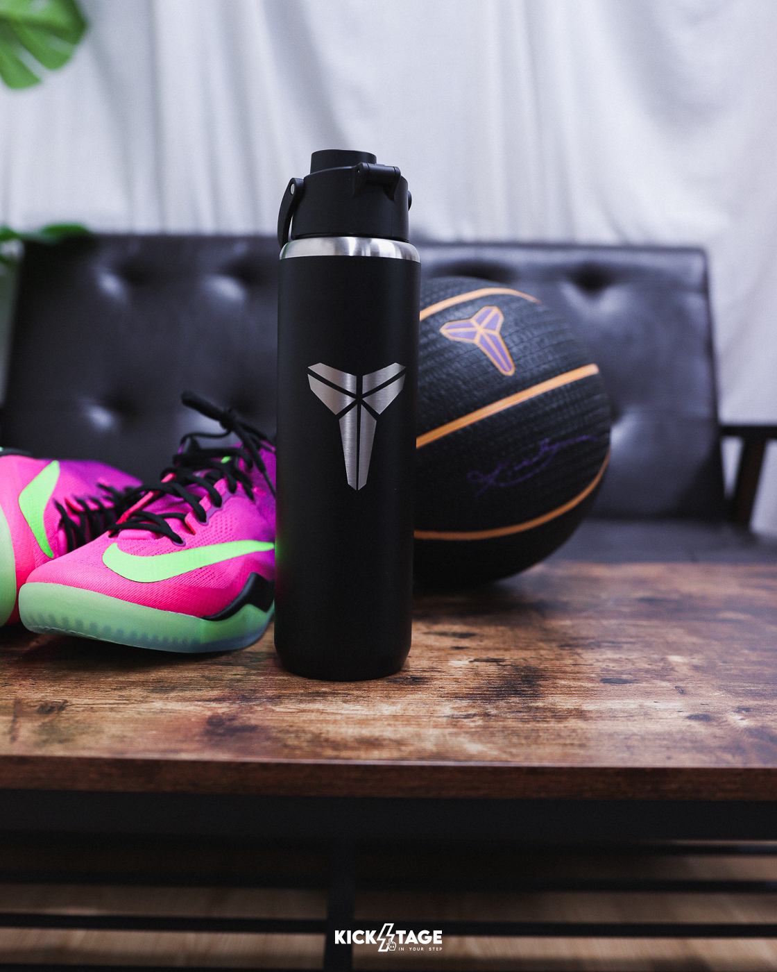 NIKE KOBE SS RECHARGE CHUG BOTTLE 24OZ 黑色 柯比 手提 翻蓋式 不鏽鋼 運動水壺 保冷瓶【N101521509324】WBB