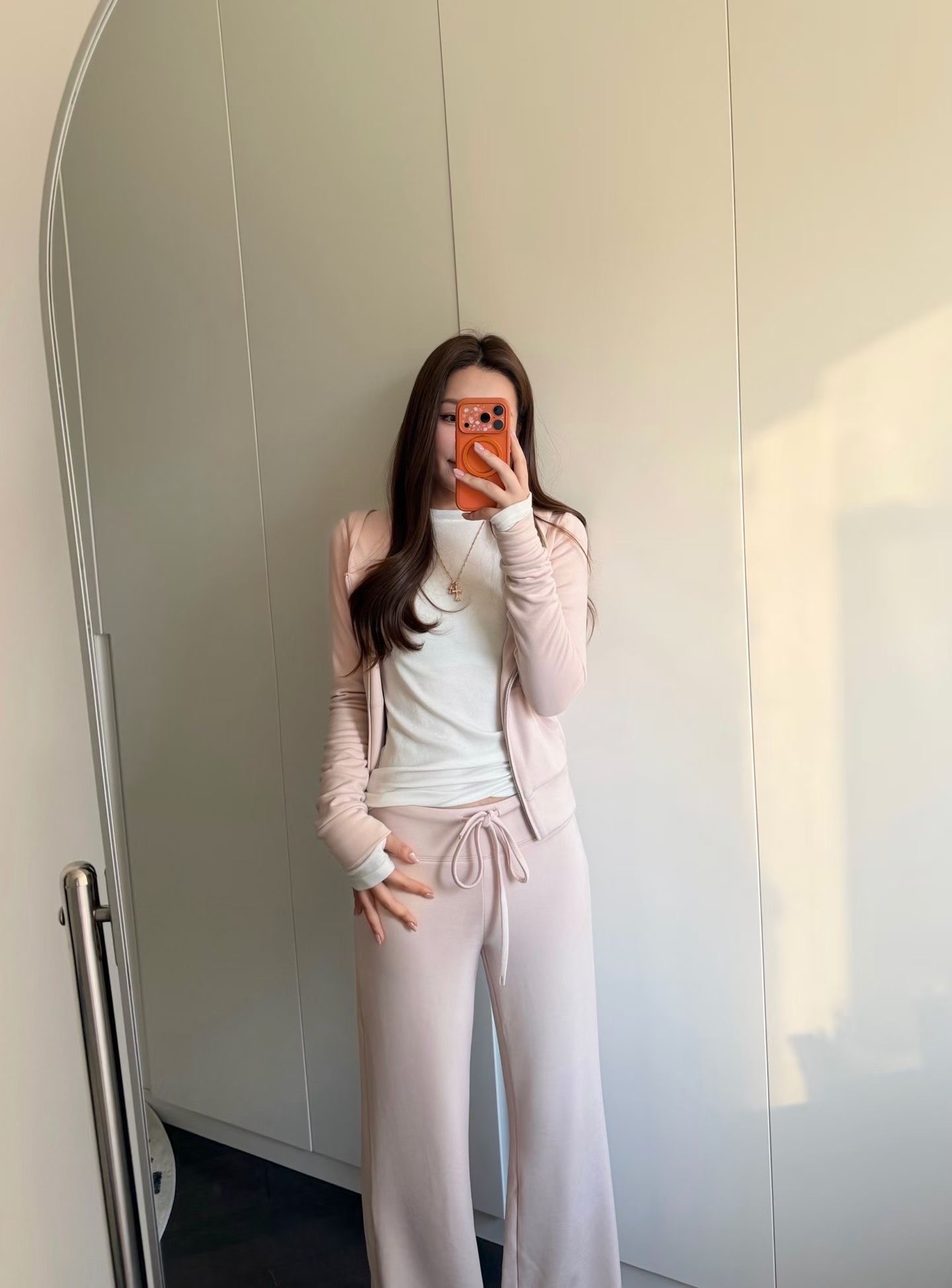 草莓粉合身拉鍊連帽外套+綁帶長褲SET-S-L  (Elegant & Love)