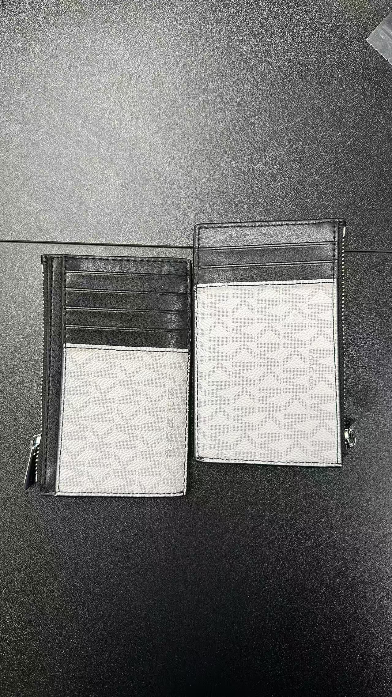 【直播】Michael Kors LX1022259 拉鏈卡套 (白色)
