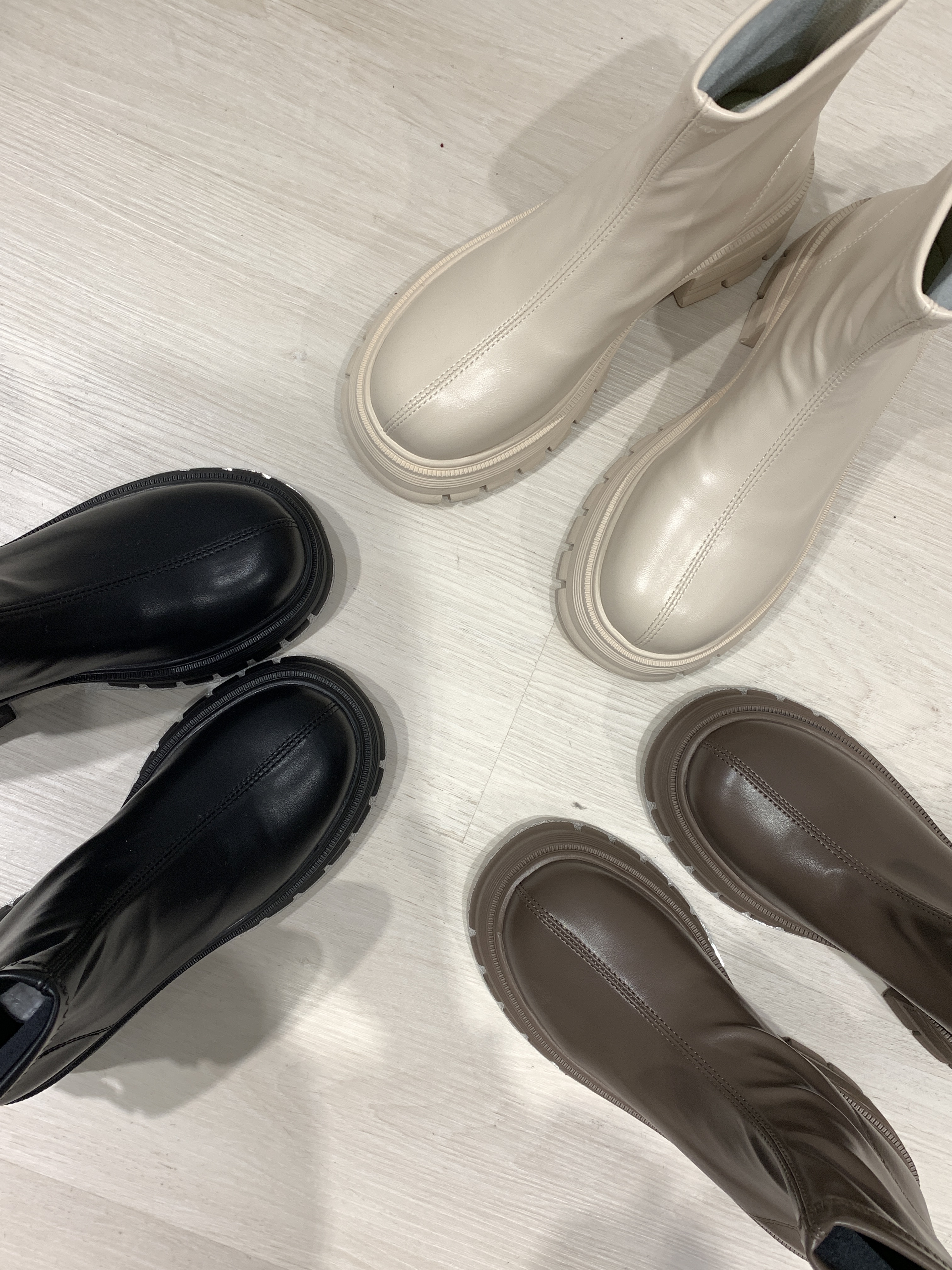 熱賣回歸🔥 變成鳥仔腳的神奇短靴 (size:35-42) _F1222