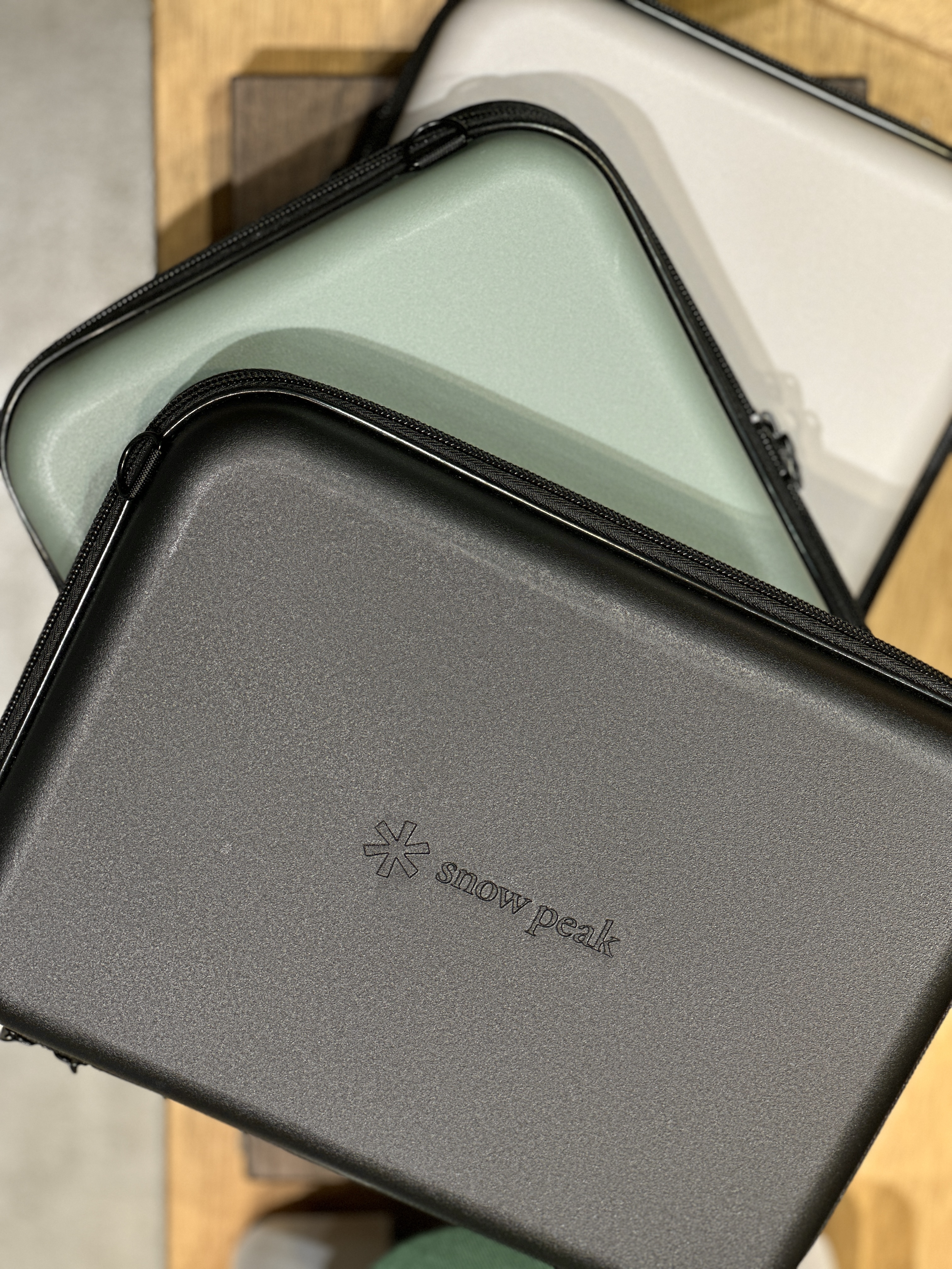【現貨】Snow Peak Korea Hard Shell Organizer Bag 硬殼多功能收納斜背包