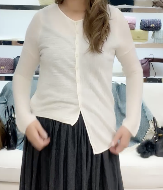 261022-Y11 白色微透長短cutting長袖針織外套（孤品不設退換）