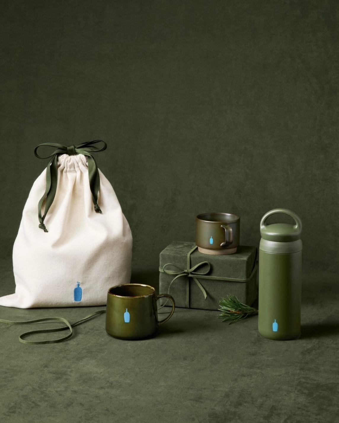 日本 Blue Bottle Coffee 2026 藍瓶 聖誕系列 冬松綠 馬克杯 保溫杯 三款