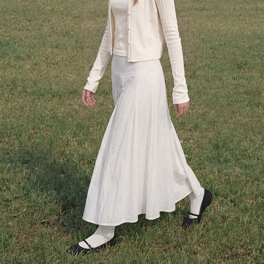 \官網同價/ 飛韓國~$800!!😱✨ Folnua｜ROSY FLARE LONG SKIRT [2 colors]