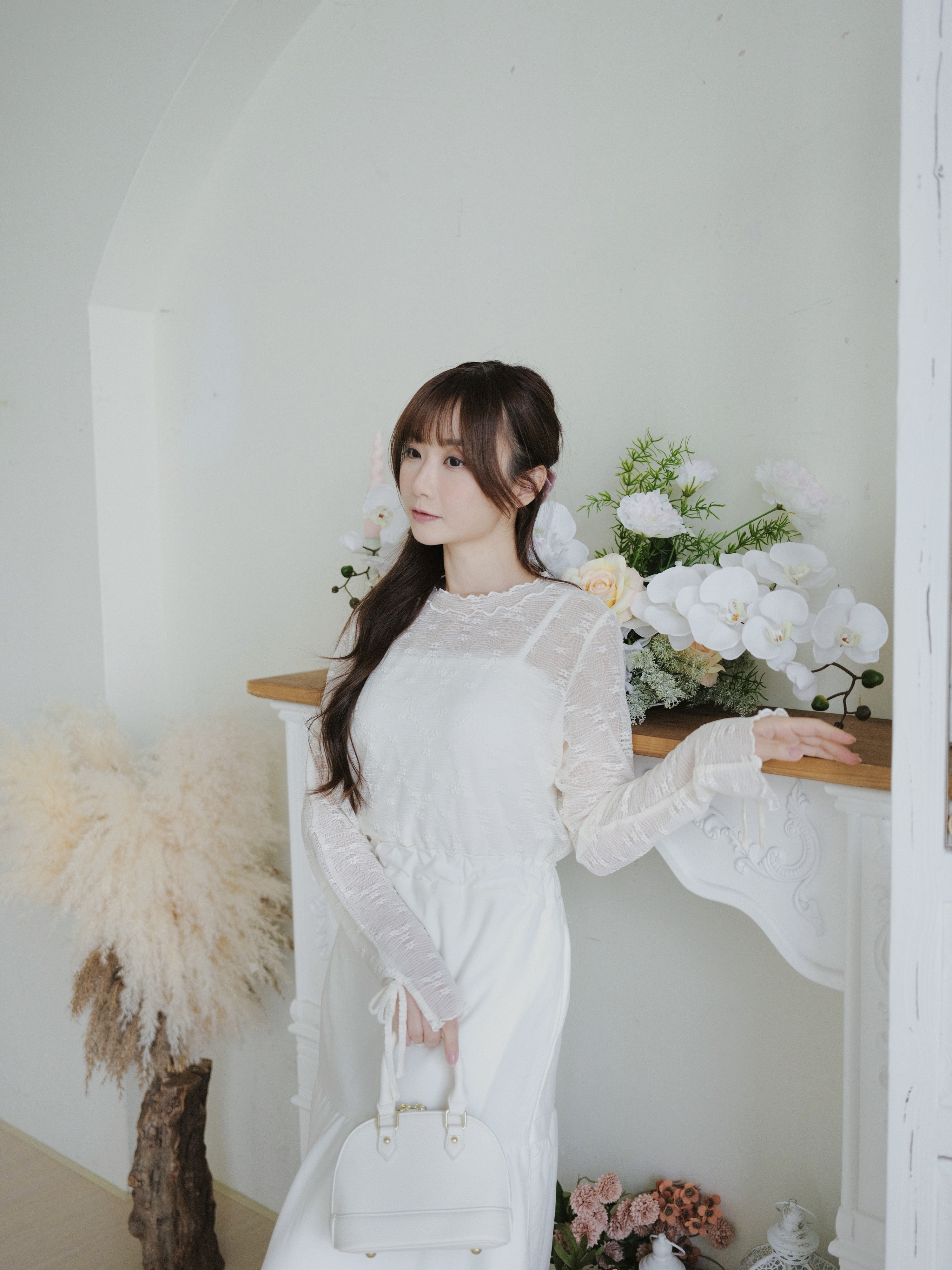 三色 / 櫻花蝴蝶結開叉長袖上衣 / Cherry Blossom Patterned Tie-Cuff Top