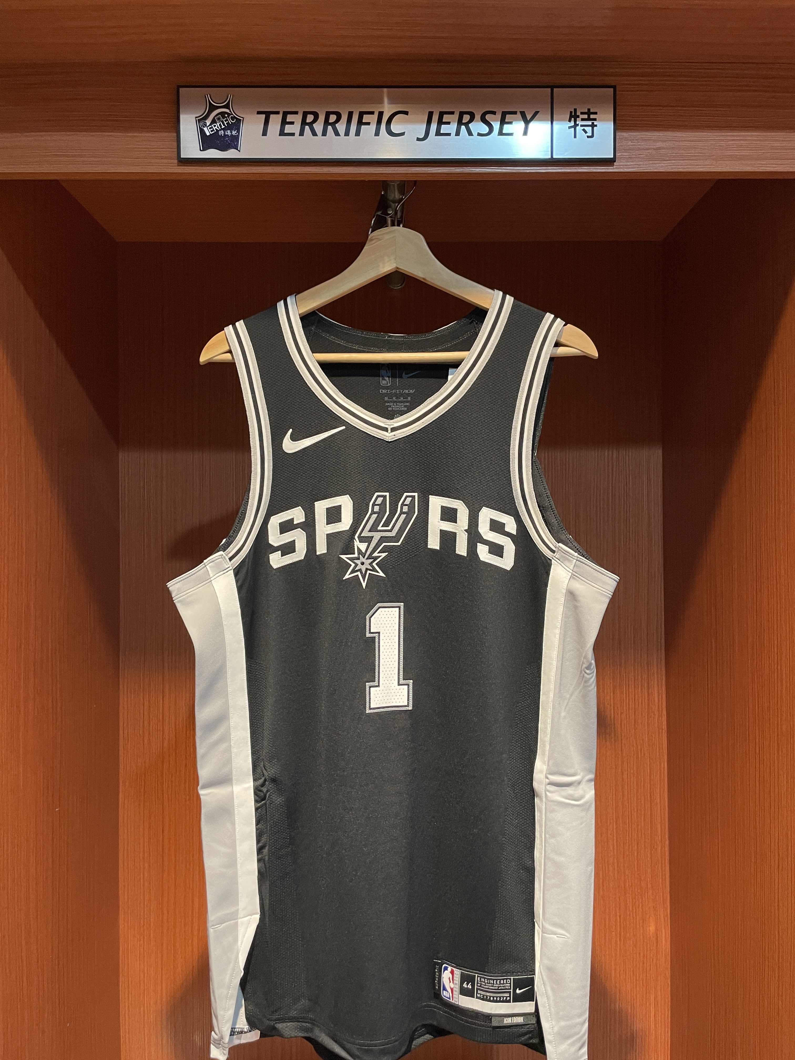 NBA球衣 Victor Wembanyama 聖安東尼奧馬刺黑 26-27 Icon Nike Authentic 球員版 電繡 全新