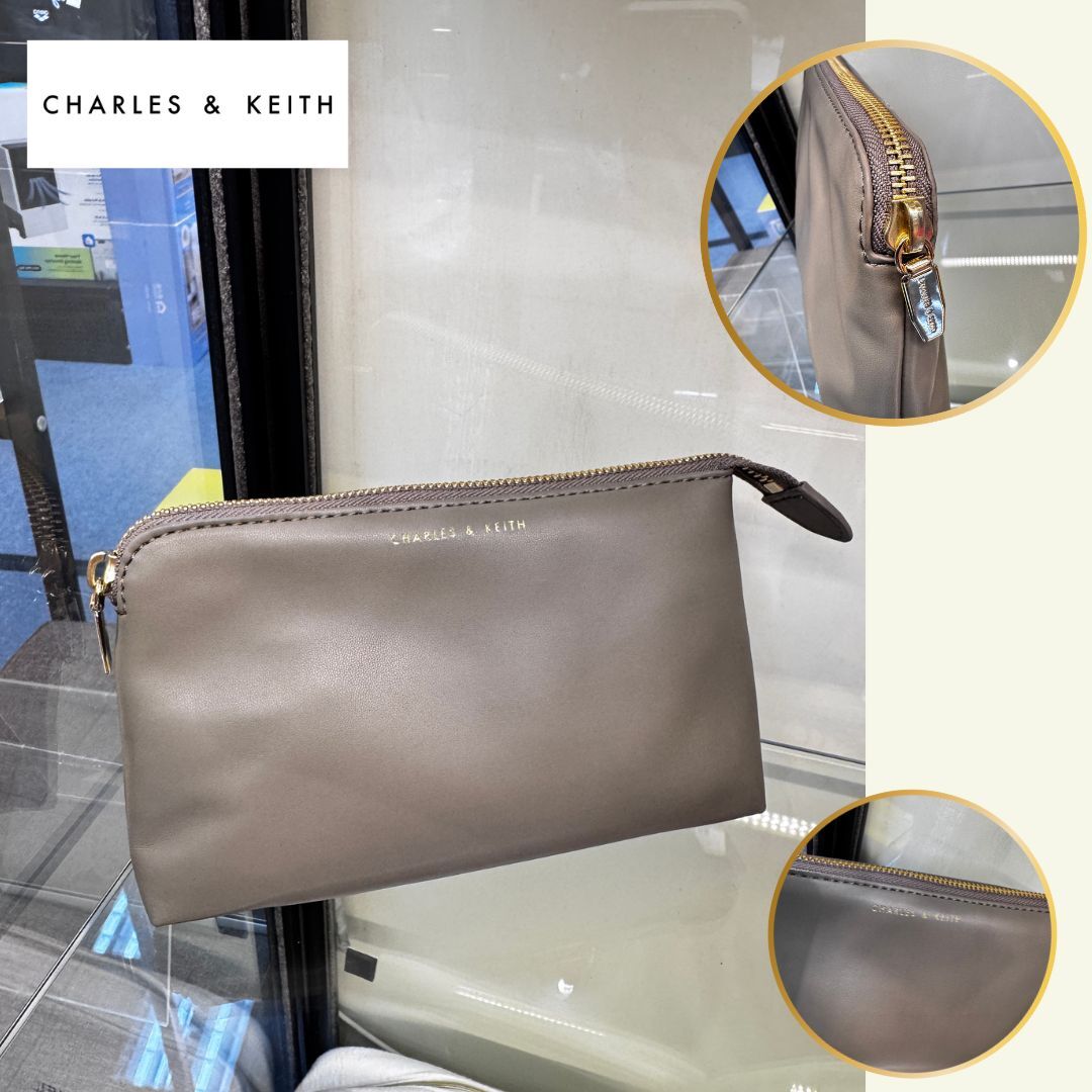 CHARLES & KEITH 灰綠色化妝袋 - 清貨不包郵