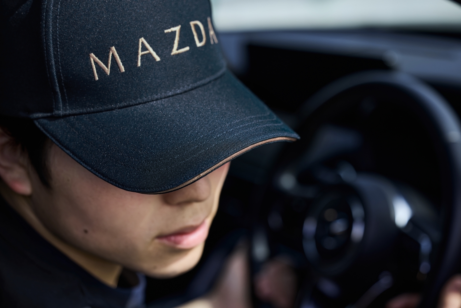 日本原廠官方精品 MAZDA ESSENTIAL 刺繡帽子 棒球帽 鴨舌帽