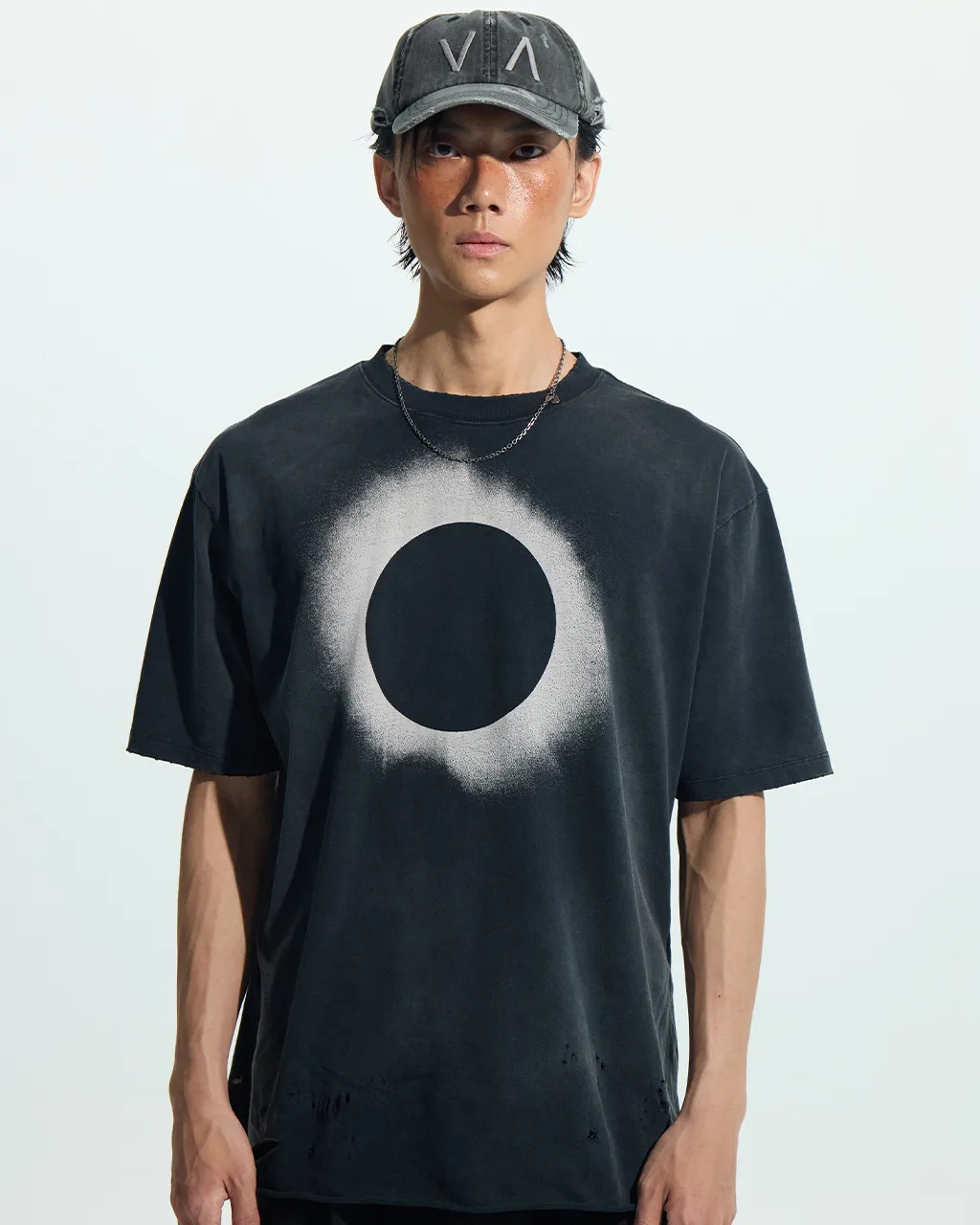 Vacant｜ES0200 - Eclipse Distressed Tee (Black)