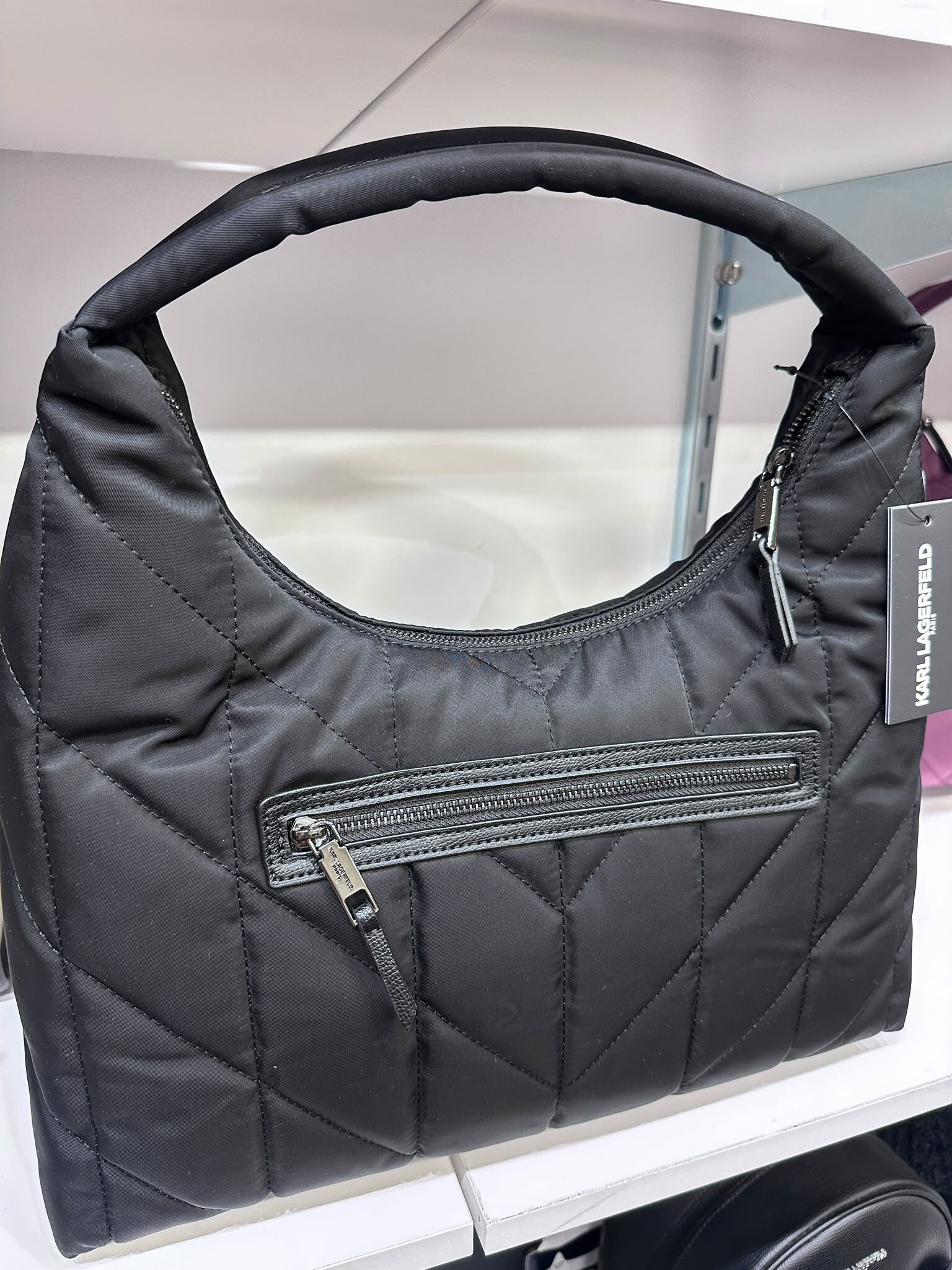 WX73 KL Logo 黑色尼龍單肩包  Voyage Quilted Logo Hobo