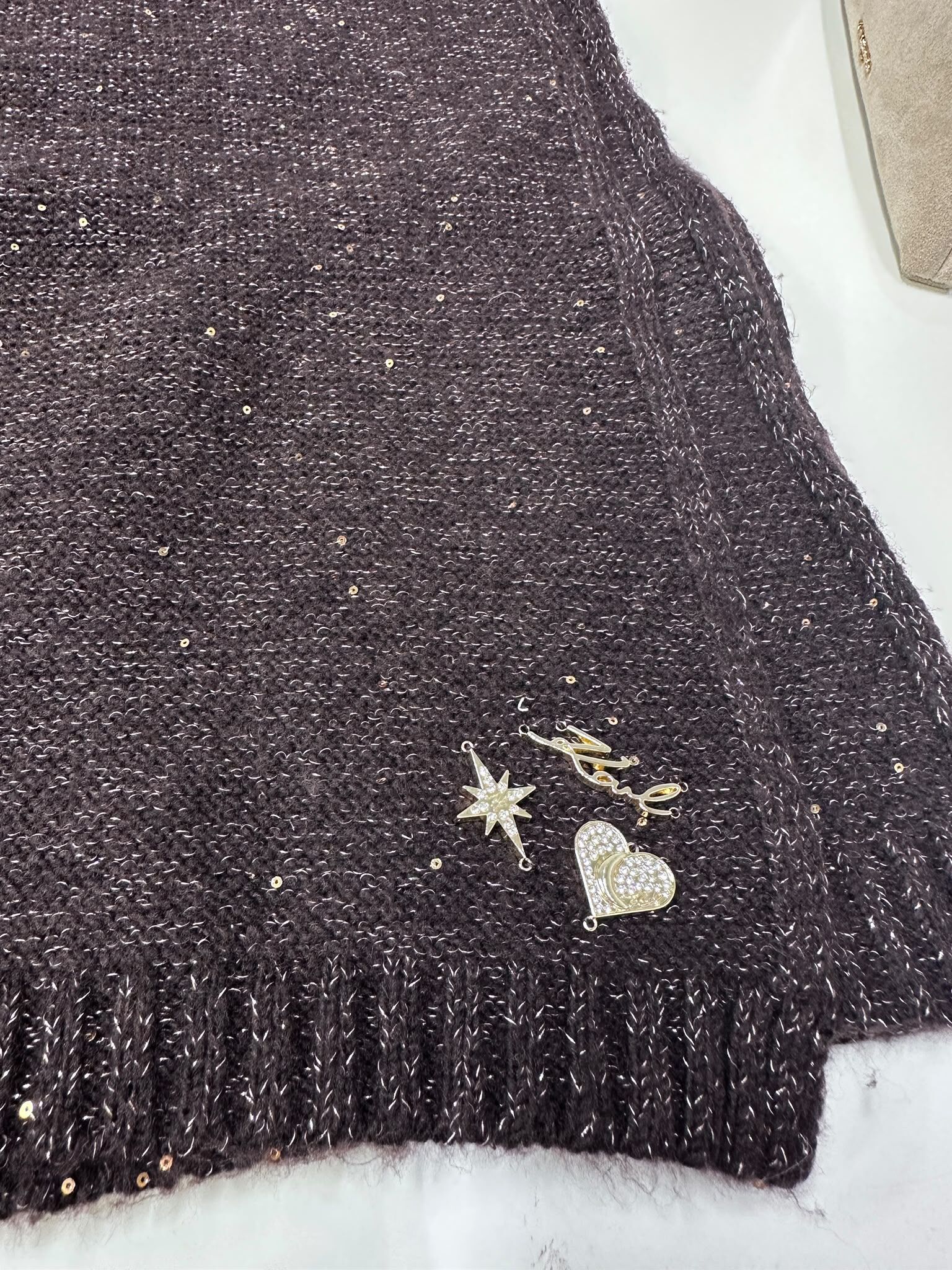 WX16 KL 啡色閃閃粗針織頸巾 Yarn Scarf