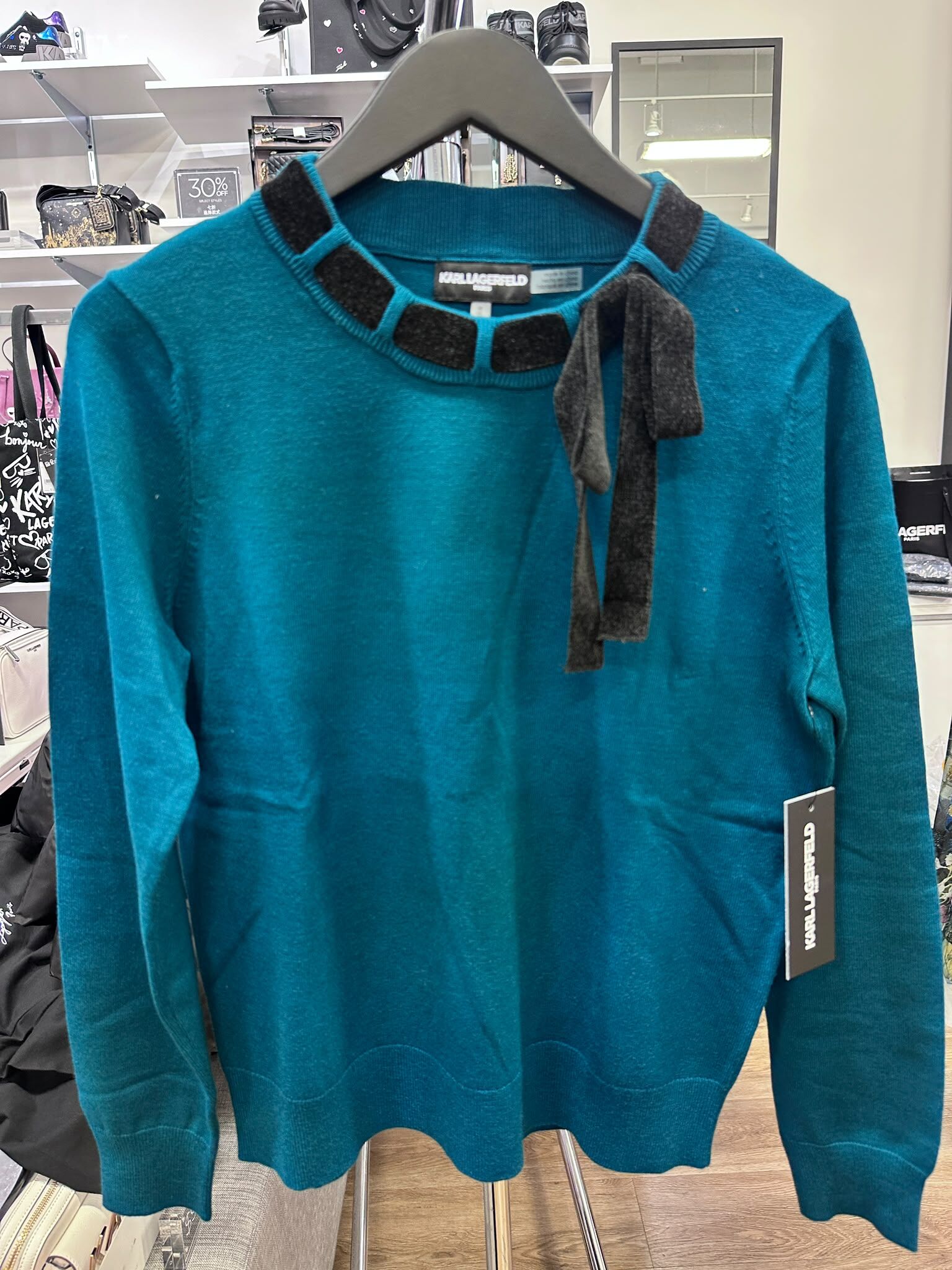 WX25 KL 黑色綁帶蝴蝶結 藍綠色針織衫  Velvet Tie Neck Detail Sweater