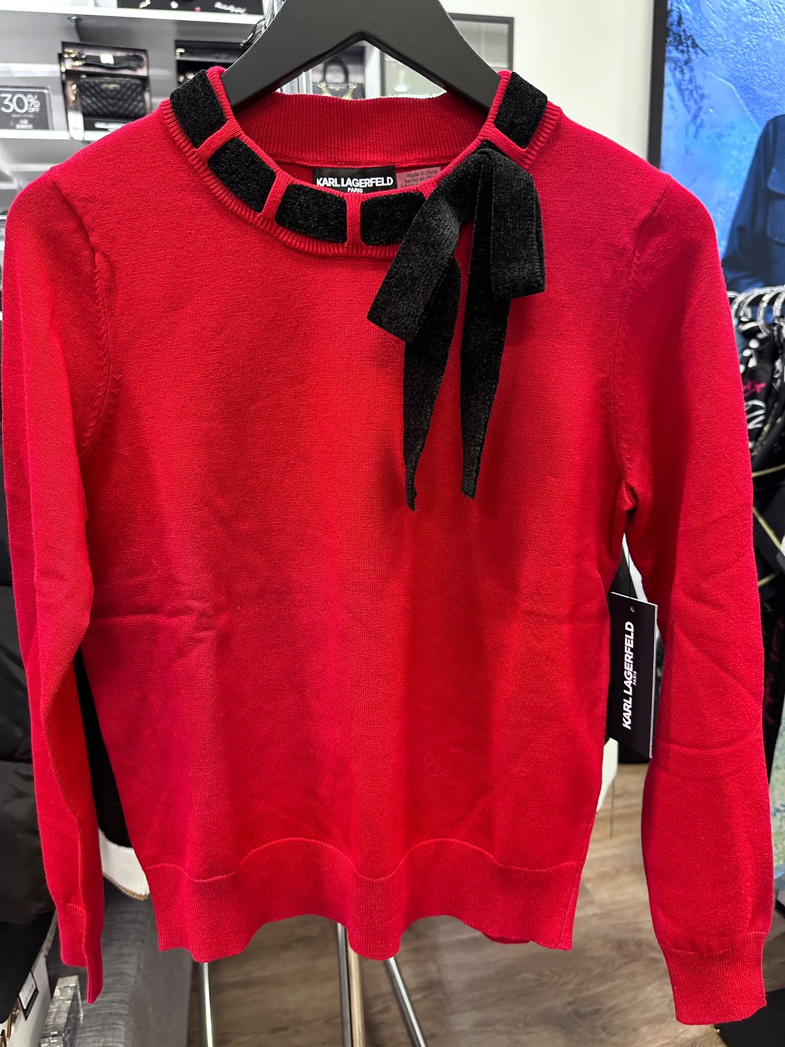 WX26 KL 黑色綁底蝴蝶結 紅色針織衫  Velvet Tie Neck Detail Sweater