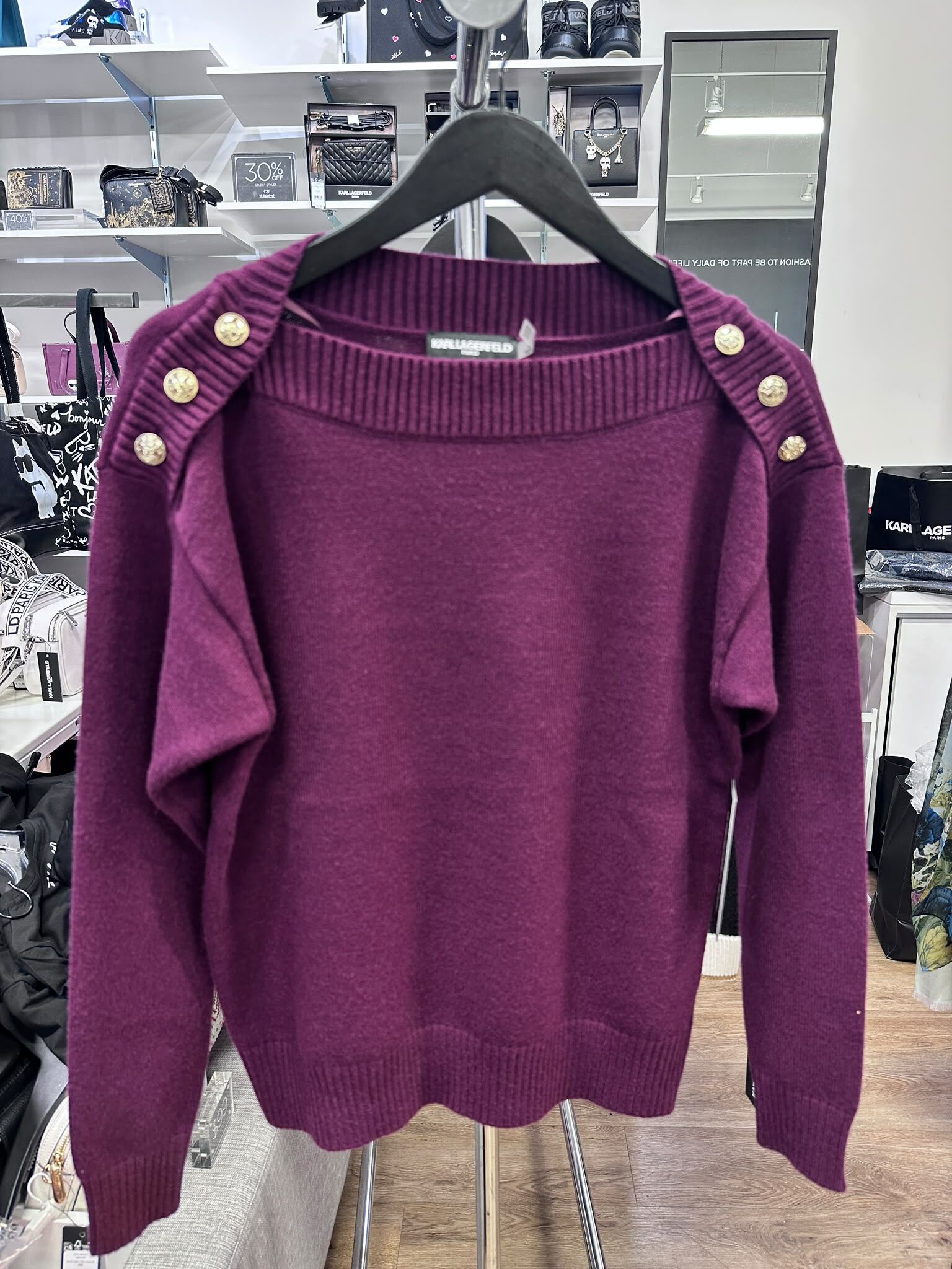 WX27 KL 酒紅色一字領針織衫 Long Sleeve Boat Neck Button Detail Sweater  (S=約 胸39", 長23")