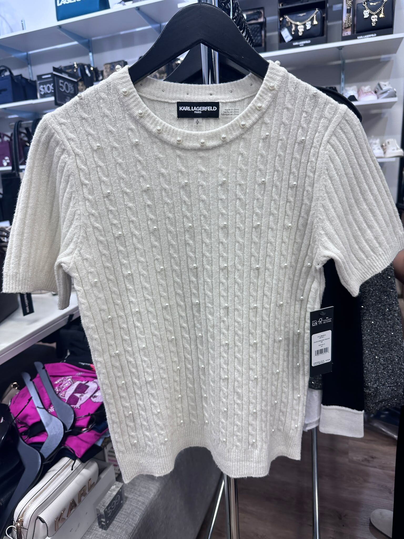 WX38 KL 米白色短袖針織衫配白色珍珠 Short Sleeve Top With Embossed Pearls