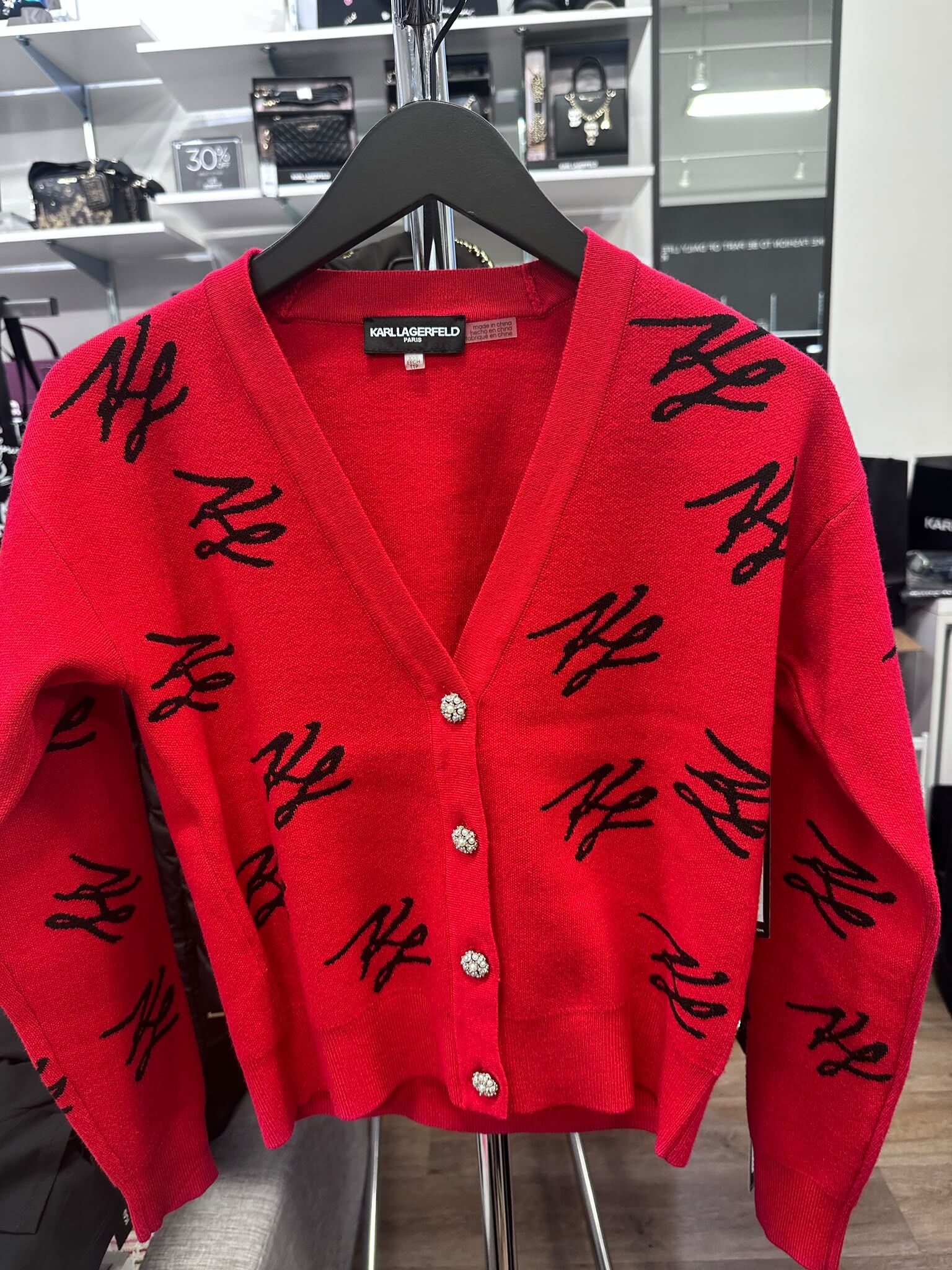 WX42 KL 黑色logo 紅色開胸針織外套 Scripted Logo Print Cardigan