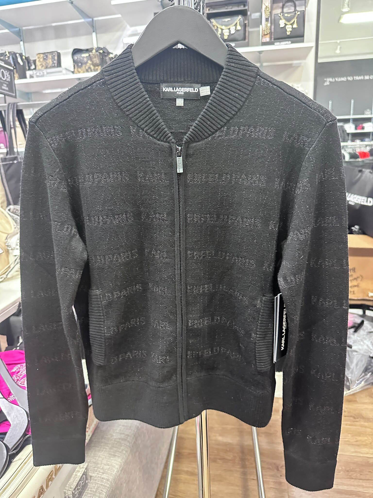 WX43 KL 黑色logo黑色拉鍊外套 Logo Tape Sweater Jacket