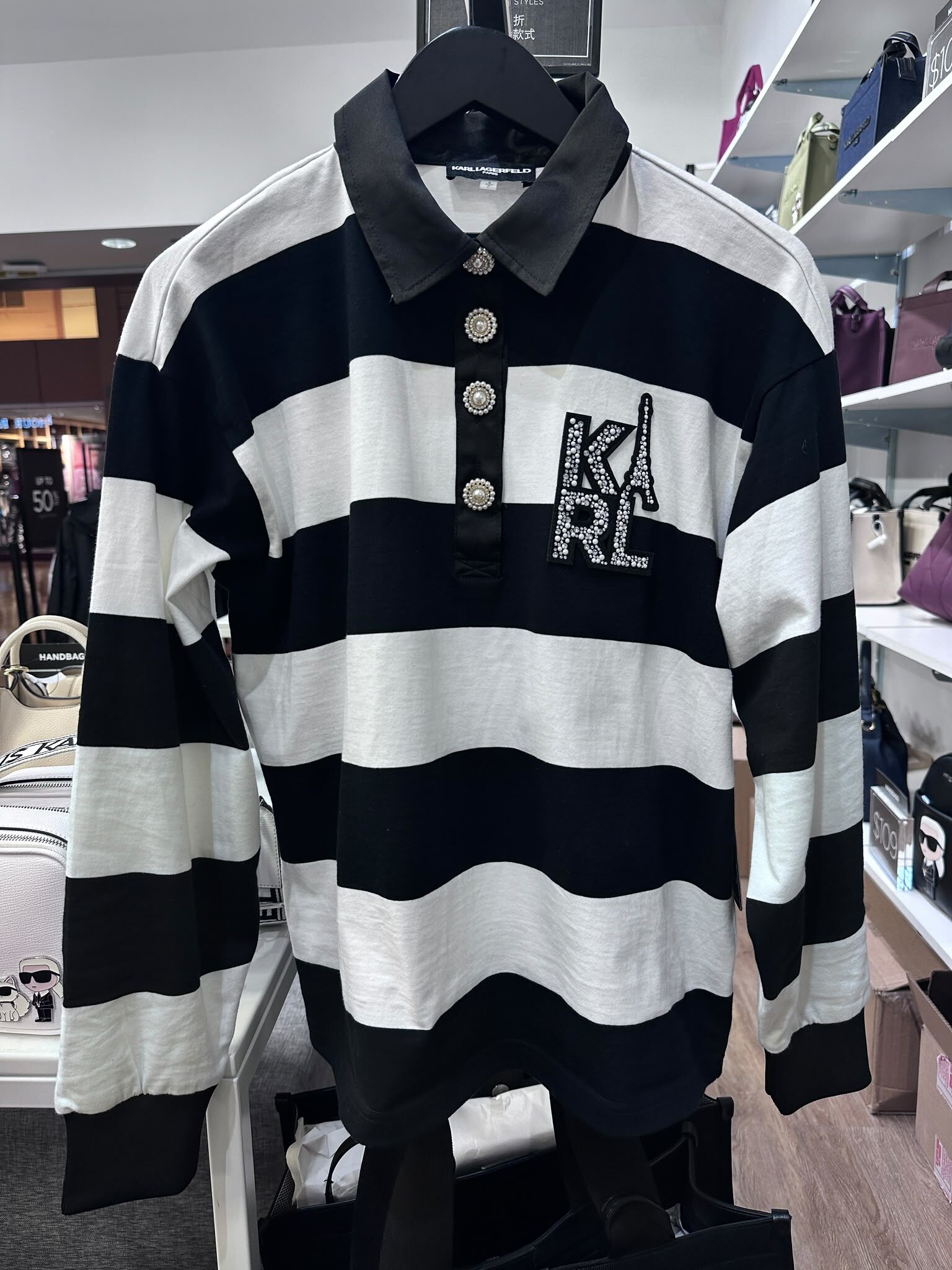 WX49 KL 閃閃logo 黑白間條長袖Polo衫