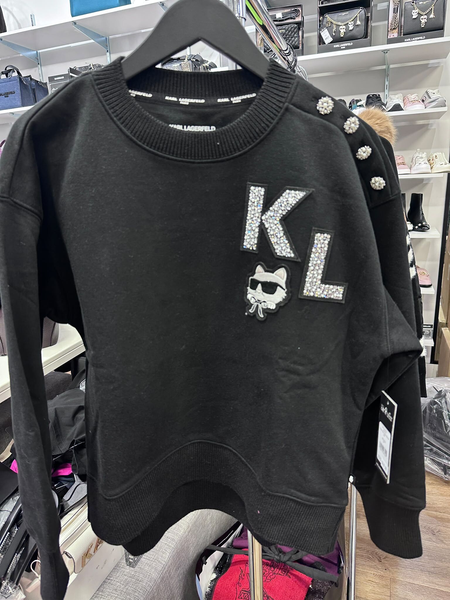 WX51 KL 閃閃logo貓貓圖案 黑色長袖衛衣 Choupette Patch Sweatshirt