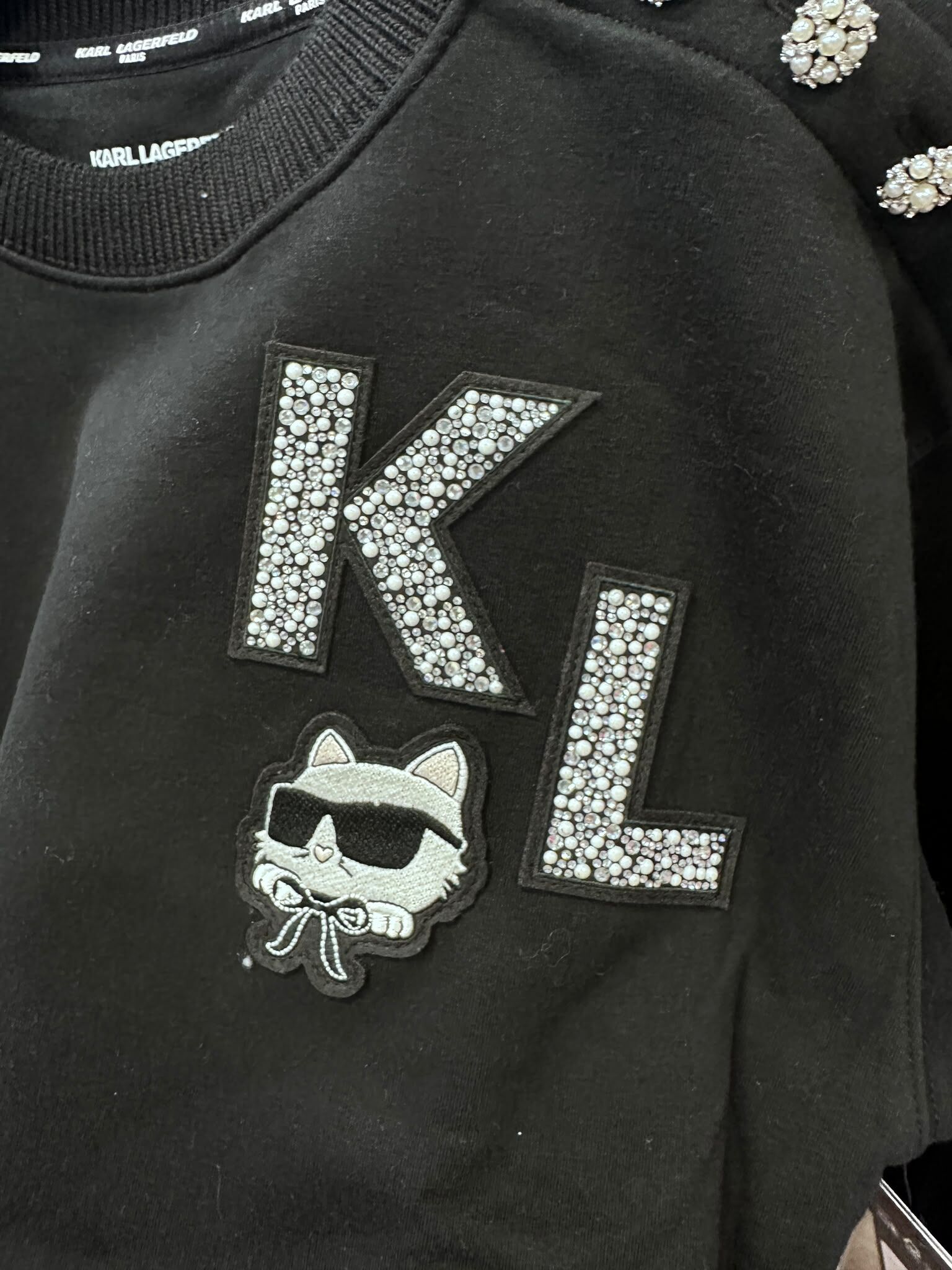 WX51 KL 閃閃logo貓貓圖案 黑色長袖衛衣 Choupette Patch Sweatshirt