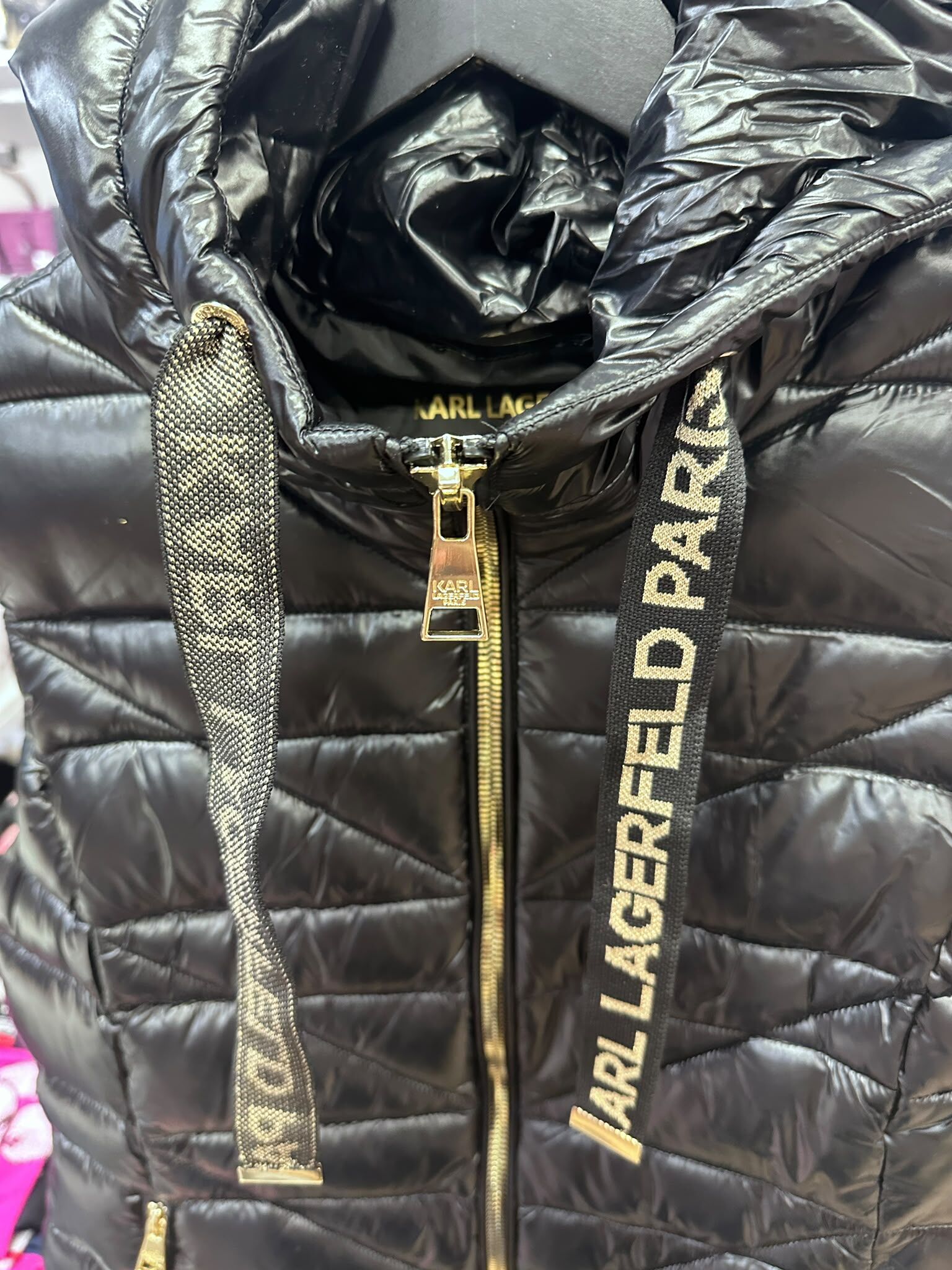 WX53 KL 黑色修腰連帽背心夾棉外套 Hooded Puffer Vest