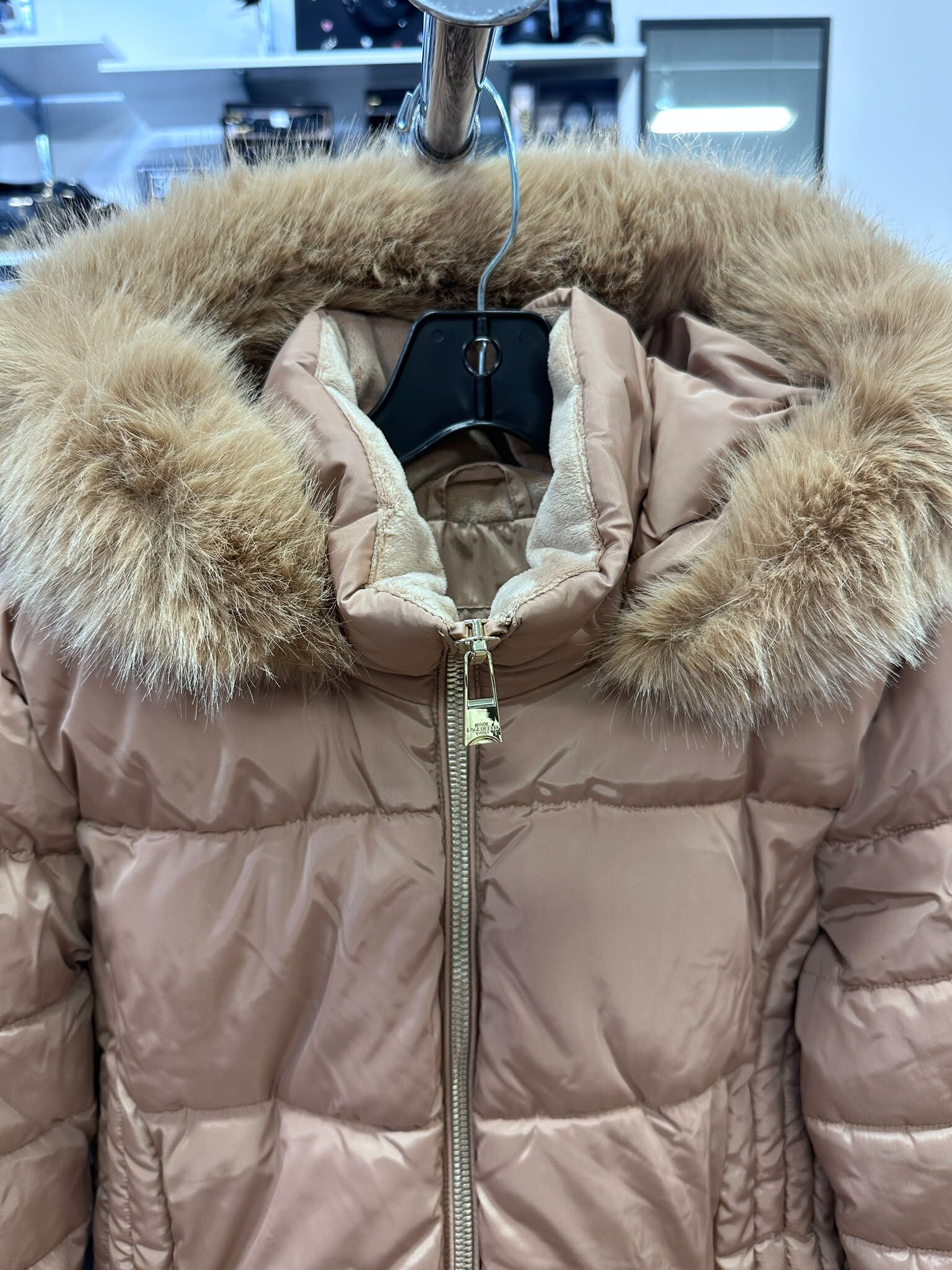 WX55 KL 杏色修腰毛毛帽夾棉外套 Faux Fur Trim Hooded Short Puffer