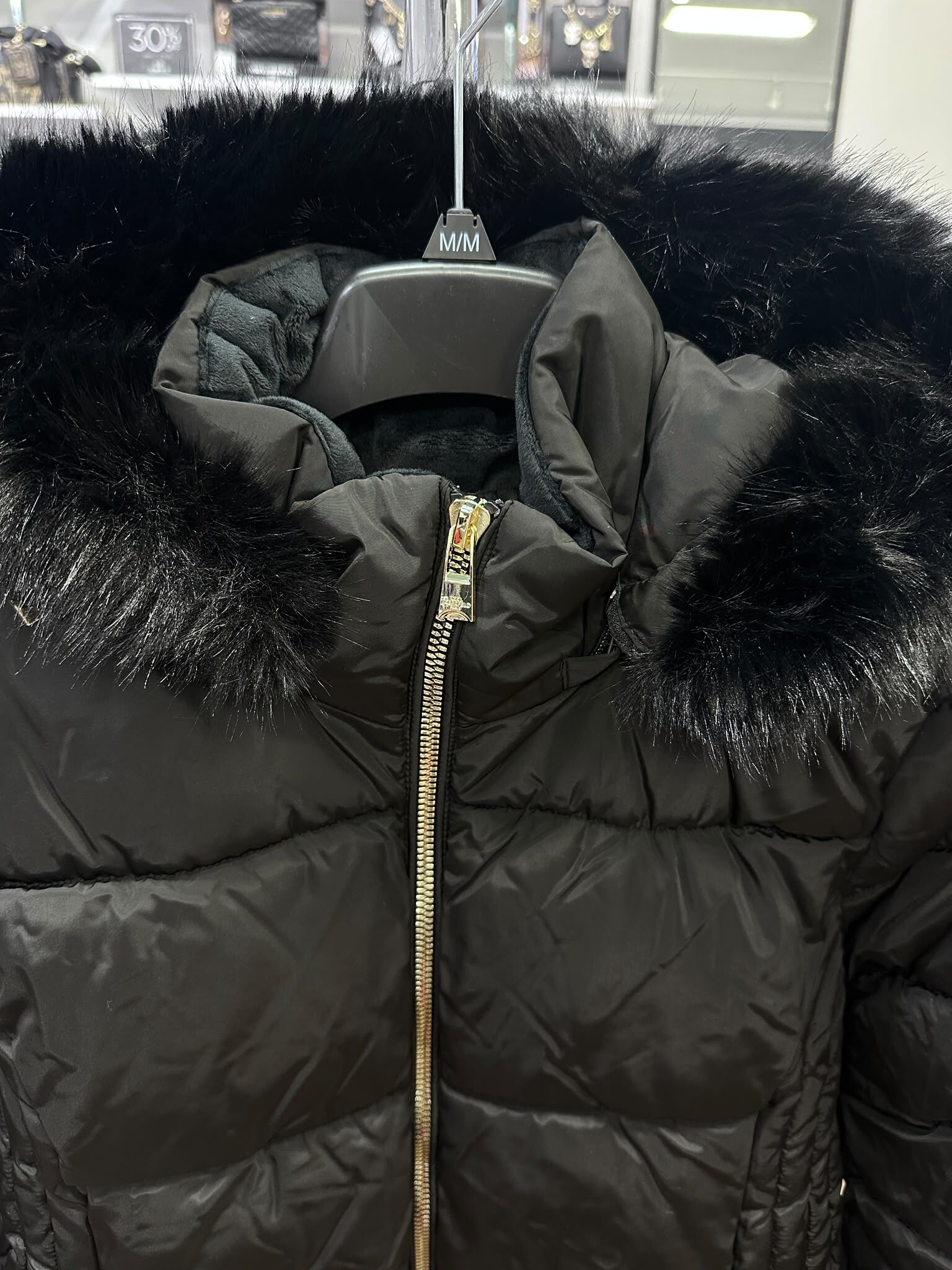 WX56 KL 黑色修腰毛毛帽夾棉外套  Faux Fur Trim Hooded Short Puffer