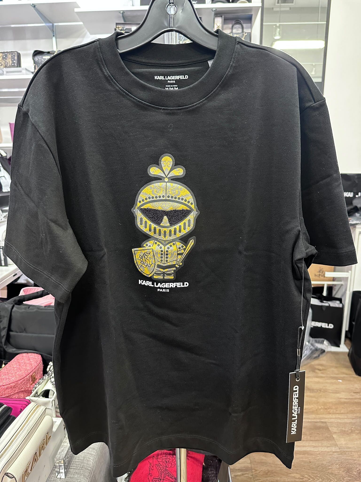 WX57 KL 黃色士兵圖案男裝黑色短袖衫