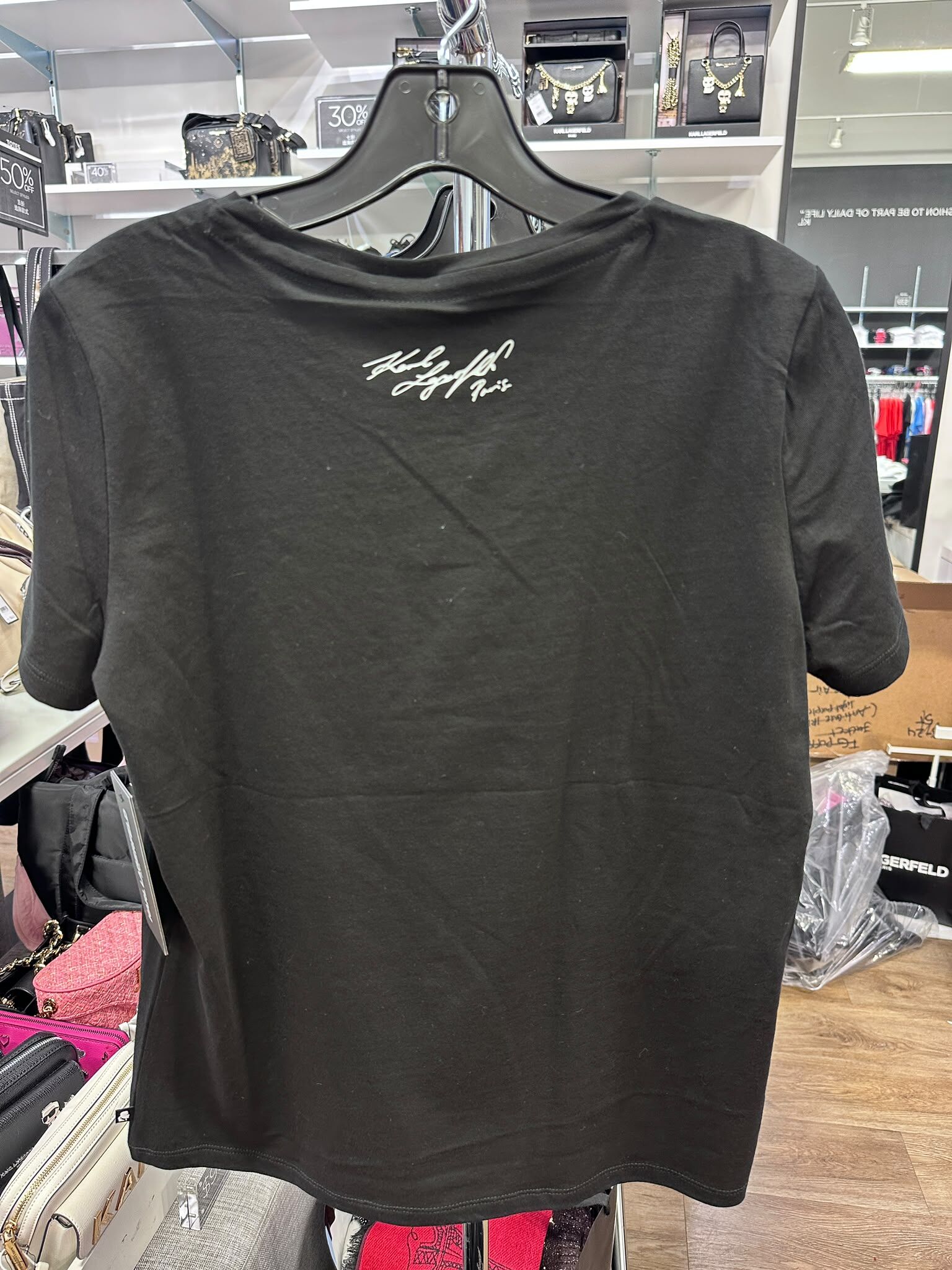 WX62 KL 白色蝴蝶結貓貓圖案黑色短袖衫 Choupette Logo Outline Tee