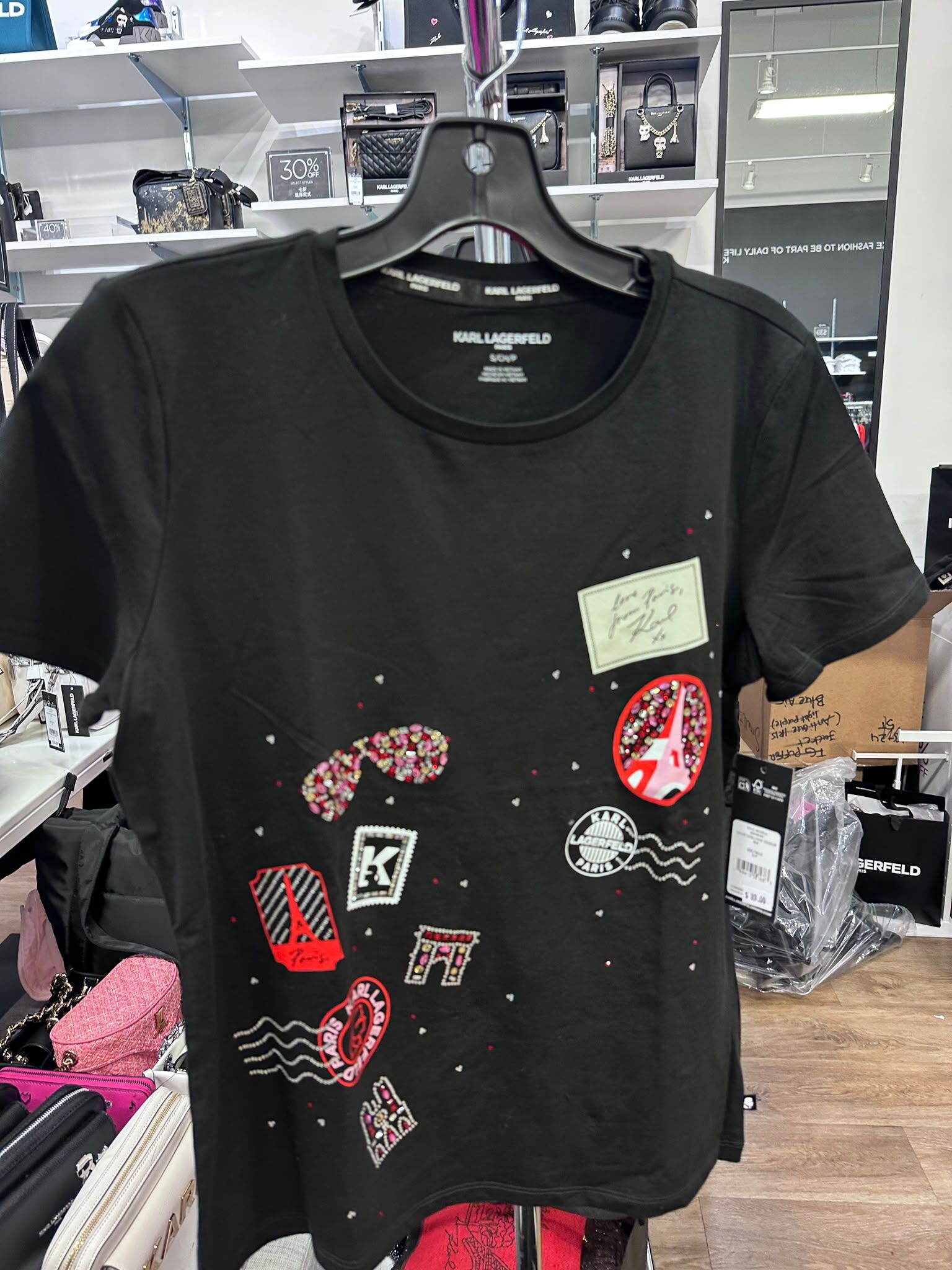 WX66 KL 紅色圖章圖案 黑色短袖衫 Crystal Floral Whimsy Graphic Tee