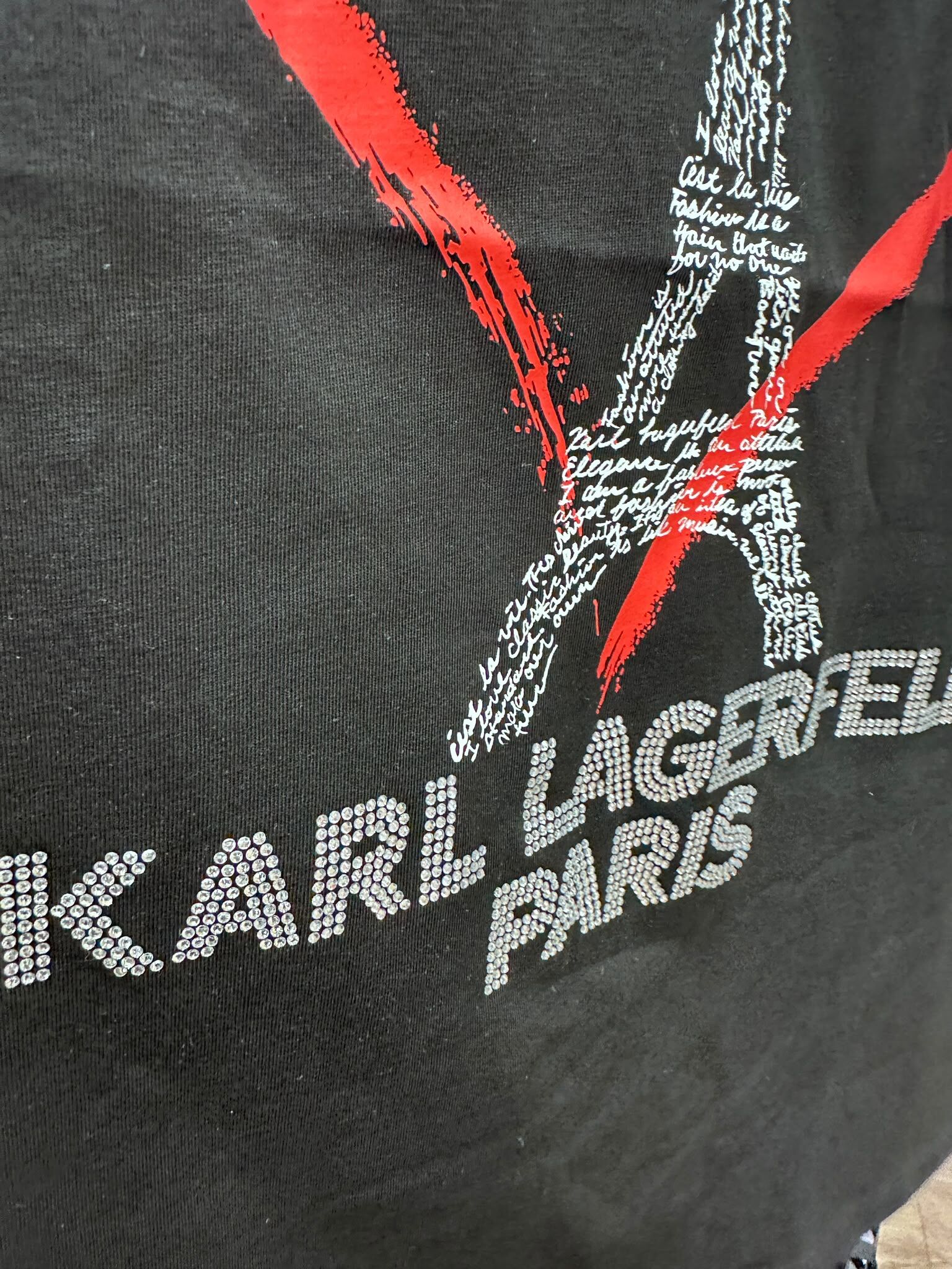 WX69 KL 紅色心心巴黎鐵塔圖案 黑色短袖衫  Paris Heart Crystal Graphic Tee