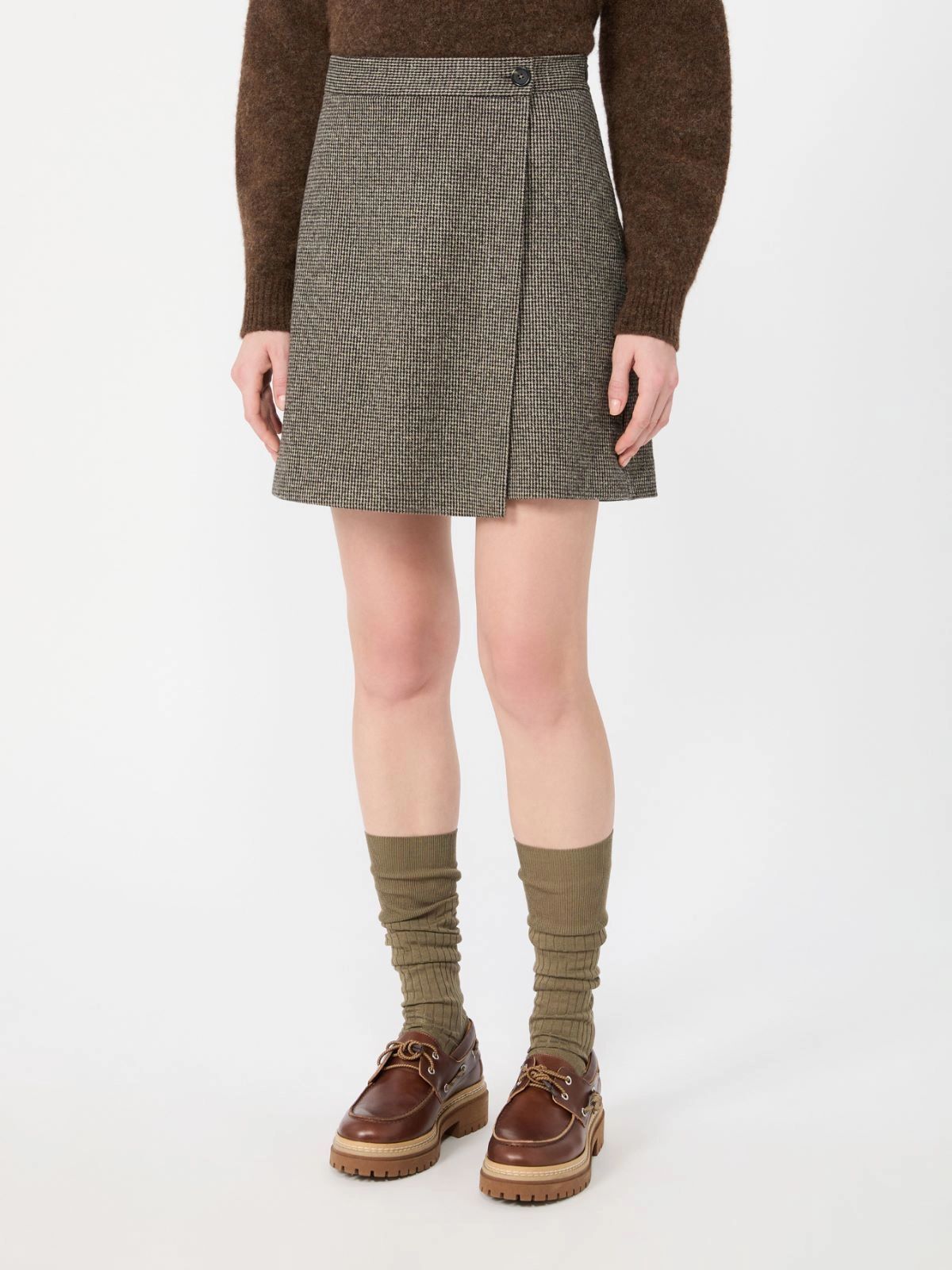 1FA1025-092 [MAX MARA WEEKEND] WKDVETTA 短褲 啡色 #2625786052600002 (EU)