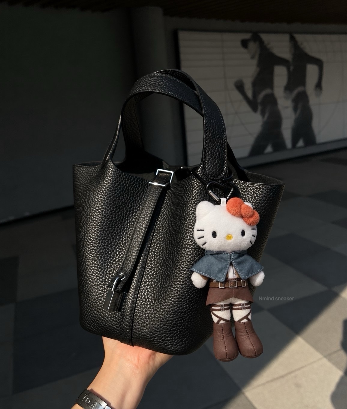 <進擊的長腿😍> 日本限定 Hello Kitty × 進擊的巨人 聯名吊飾 長腿KITTY