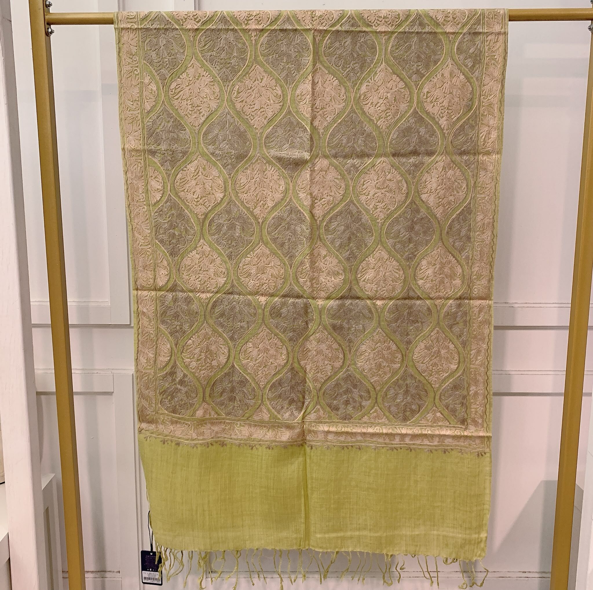 ACC-CCG1025-039 刺繡 100% Merino Wool 約:70x180cm (A39)