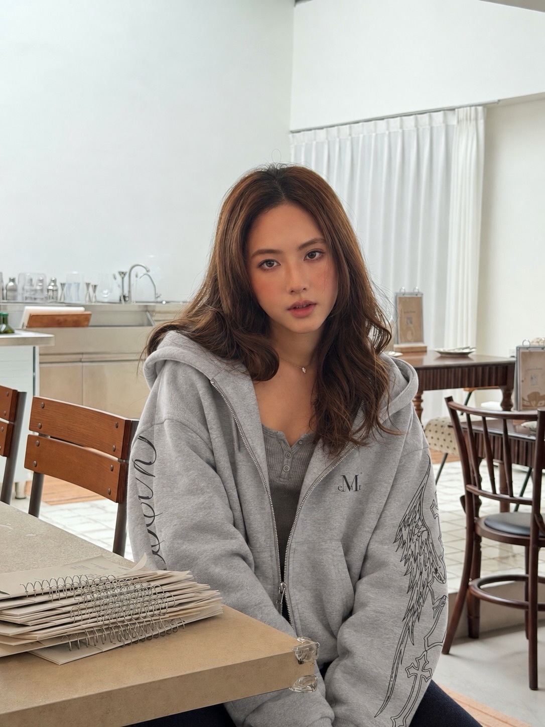 韓國代購｜Mucent Pozen Mix Lettering Hood Zip-Up