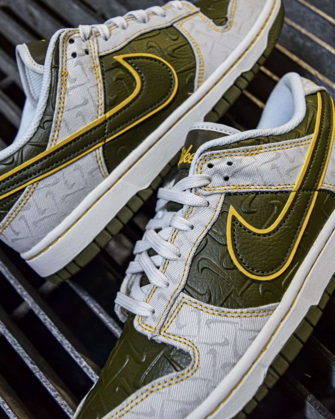 (預訂) Nike Dunk Low - White Yellow Ochre Cargo Khaki