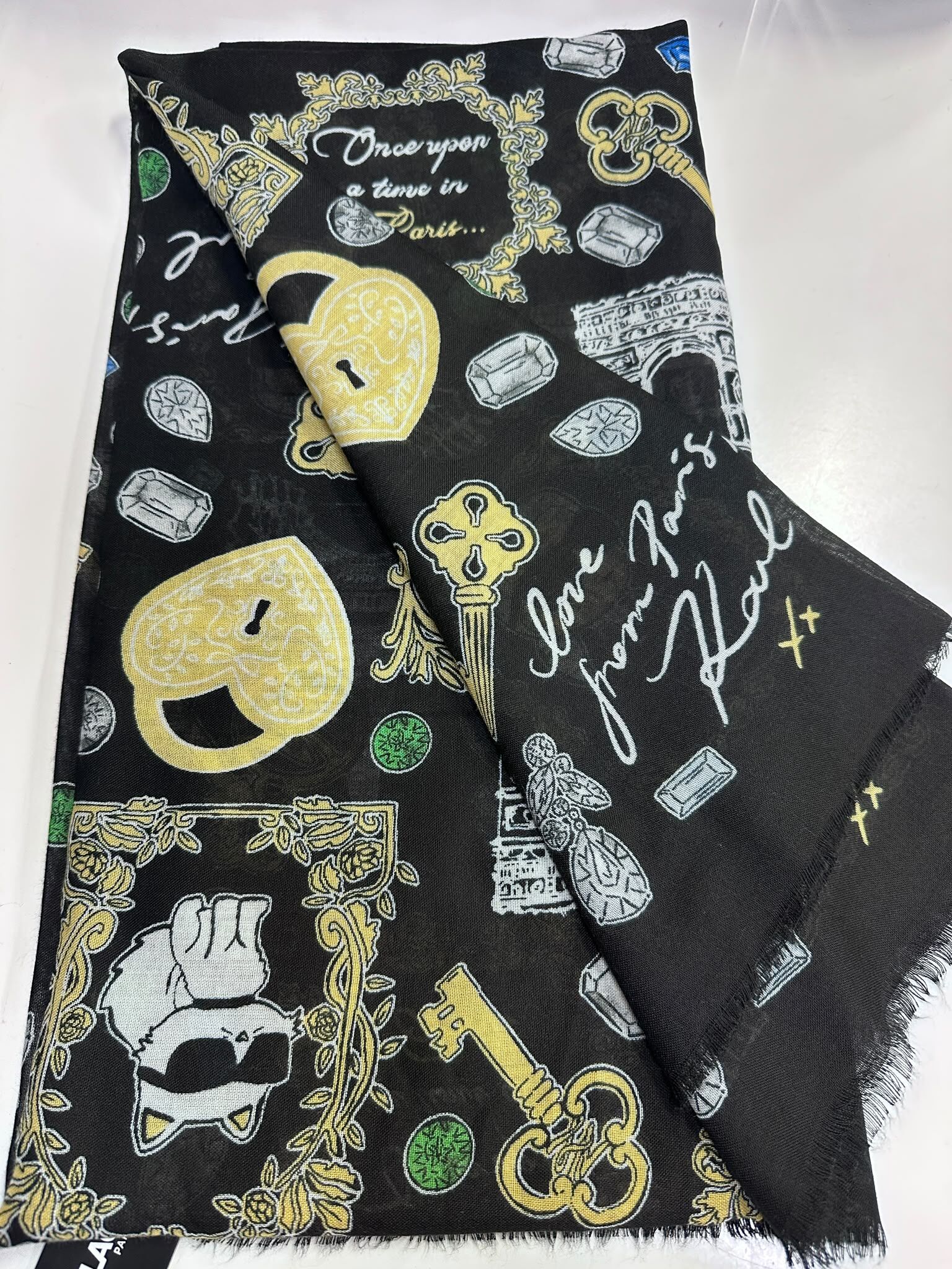 WX82 KL 巴黎插畫圖案 黑色絲巾 Monogram Print Scarf