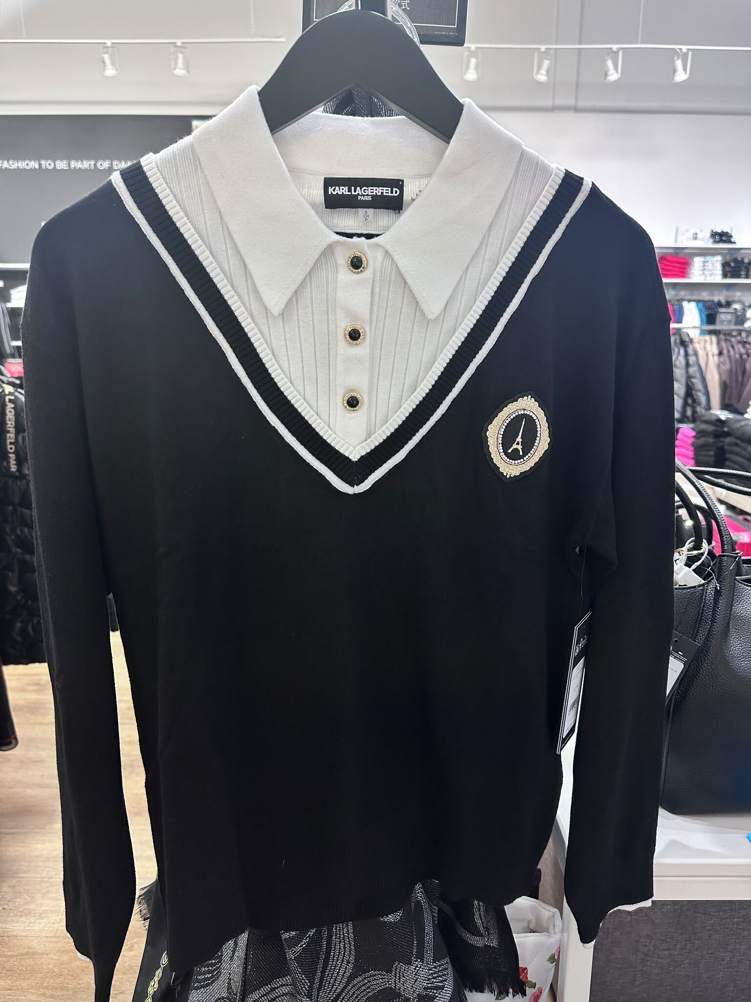 WX86 KL 黑色拼白色裇衫領假兩件針織衫  Twofer Varsity Sweater