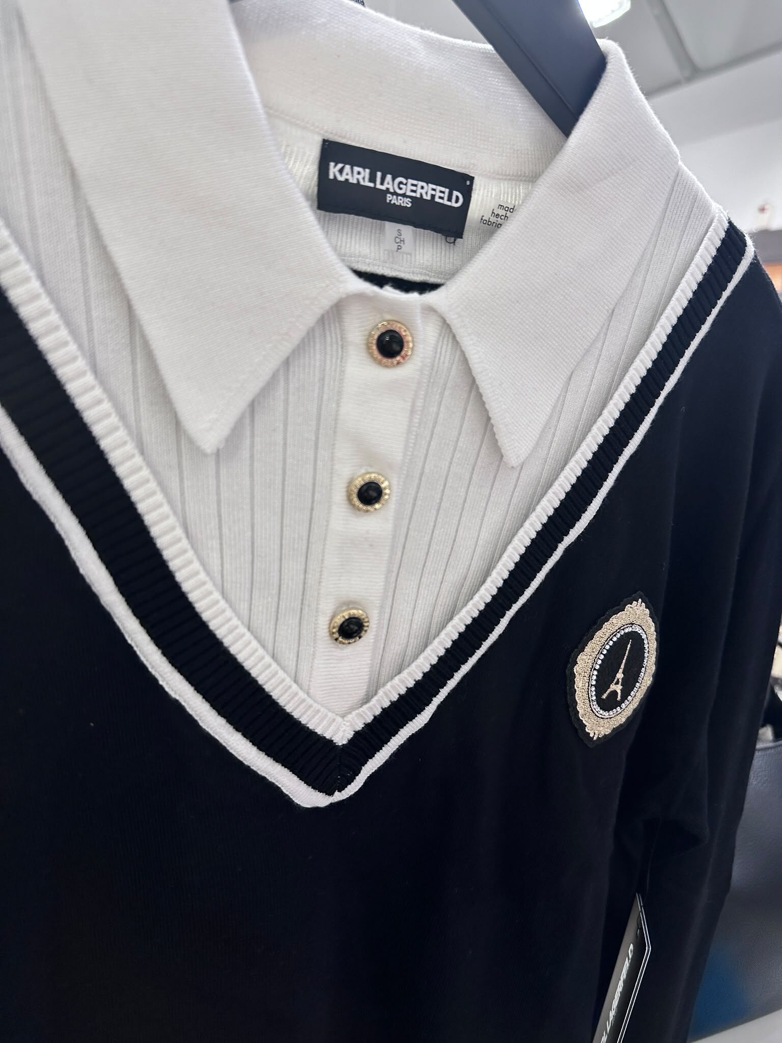 WX86 KL 黑色拼白色裇衫領假兩件針織衫  Twofer Varsity Sweater