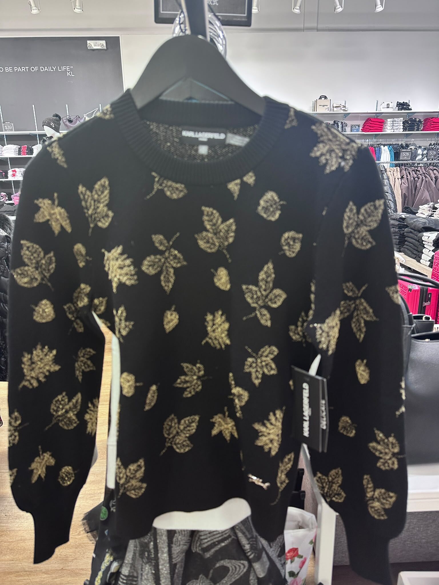 WX91 KL 金色葉葉黑色長袖針織衫 Long Sleeve Floral Crew Sweater